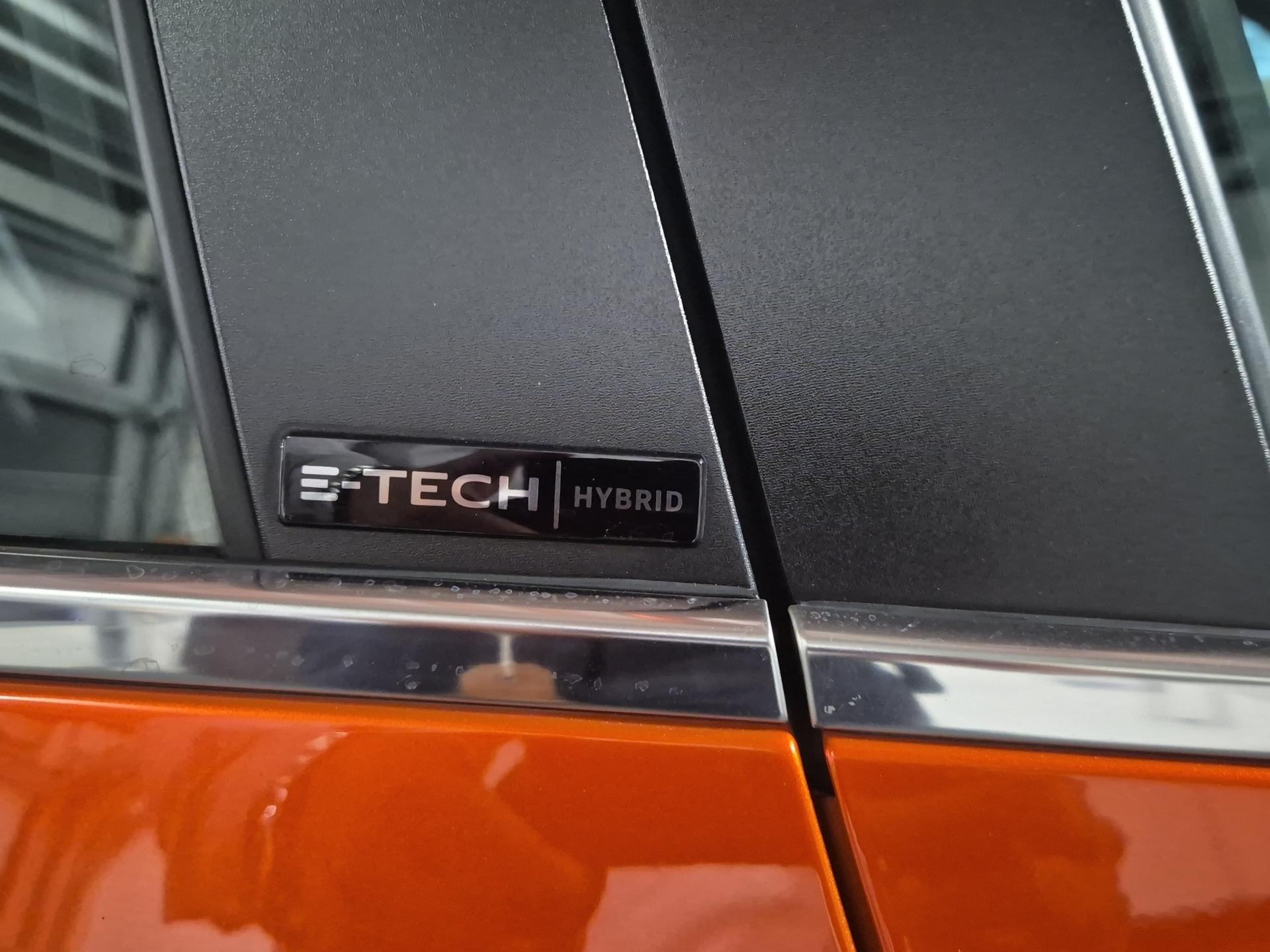 RENAULT Clio 1.6 E-Tech Intens-image-21