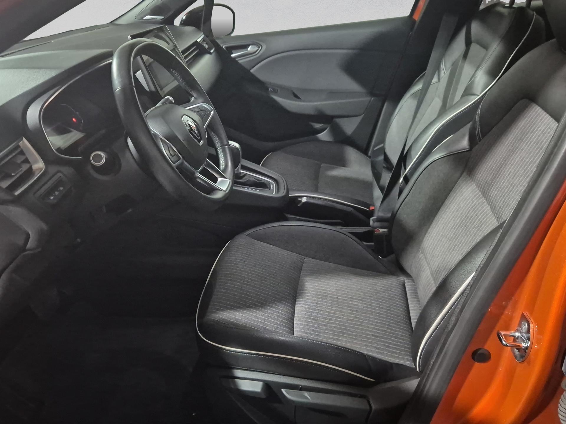 RENAULT Clio 1.6 E-Tech Intens-image-8