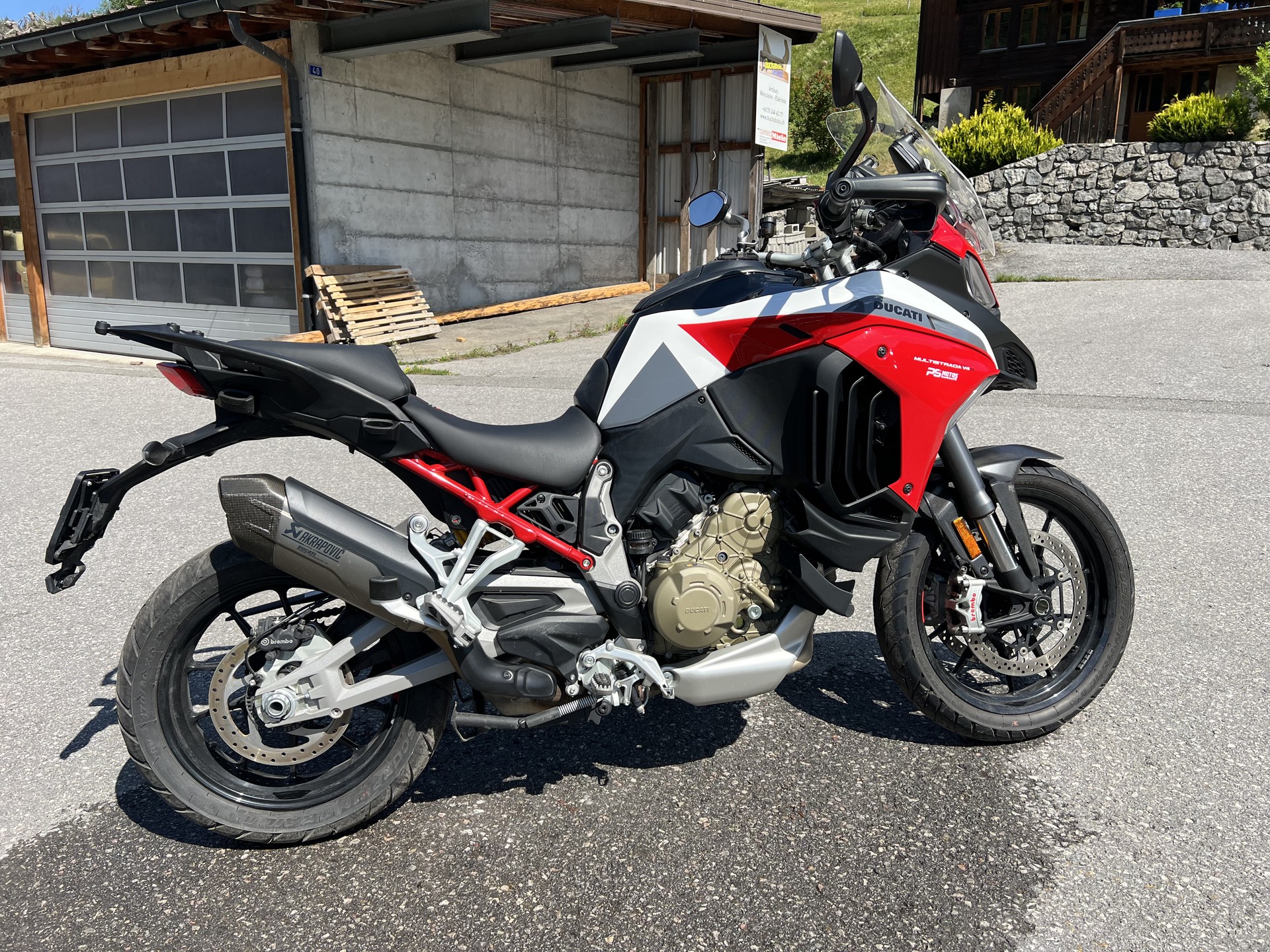 DUCATI MULTISTRADA V4 S-image-1