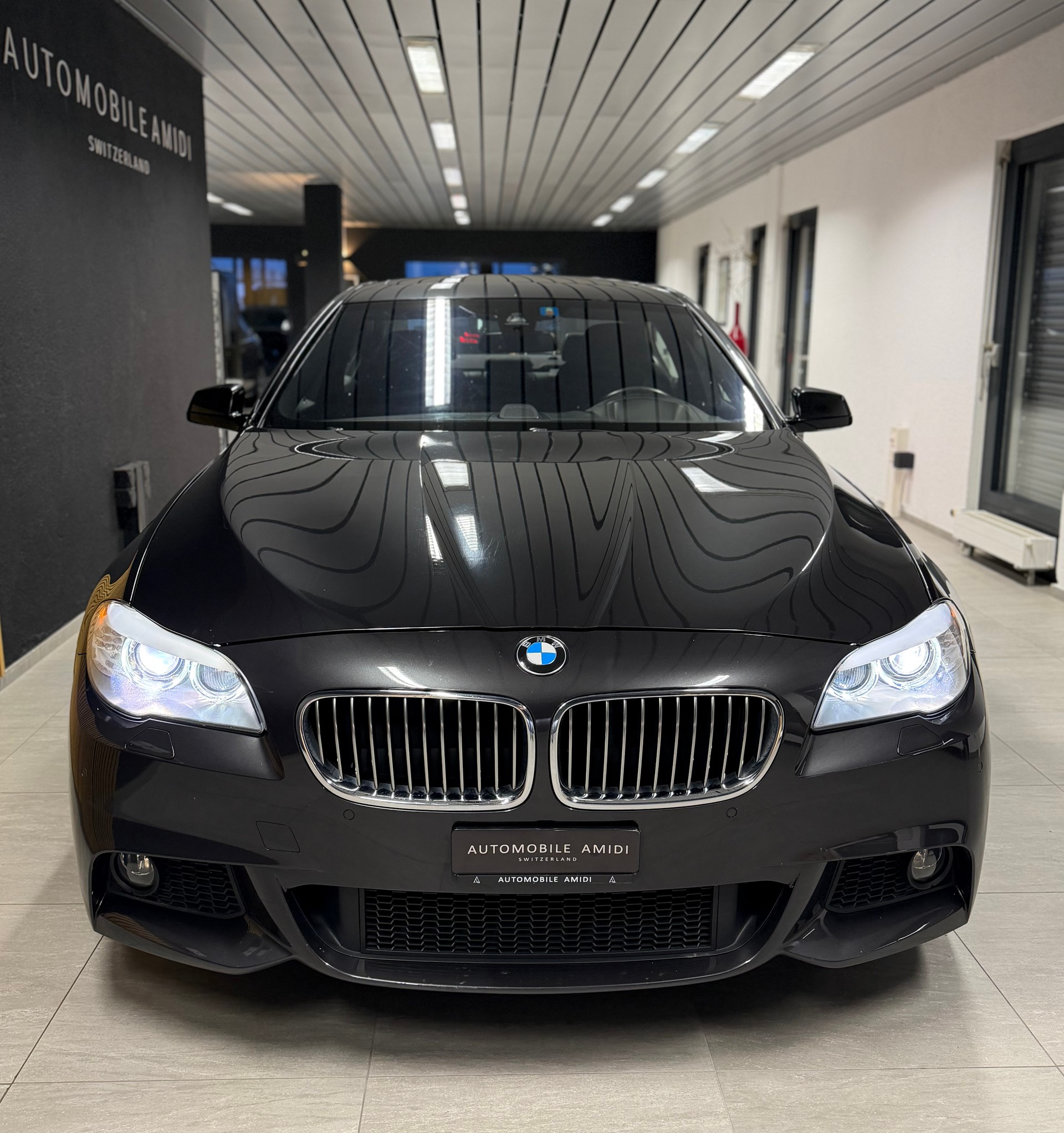 BMW 535d xDrive Steptronic-showroom-element-1