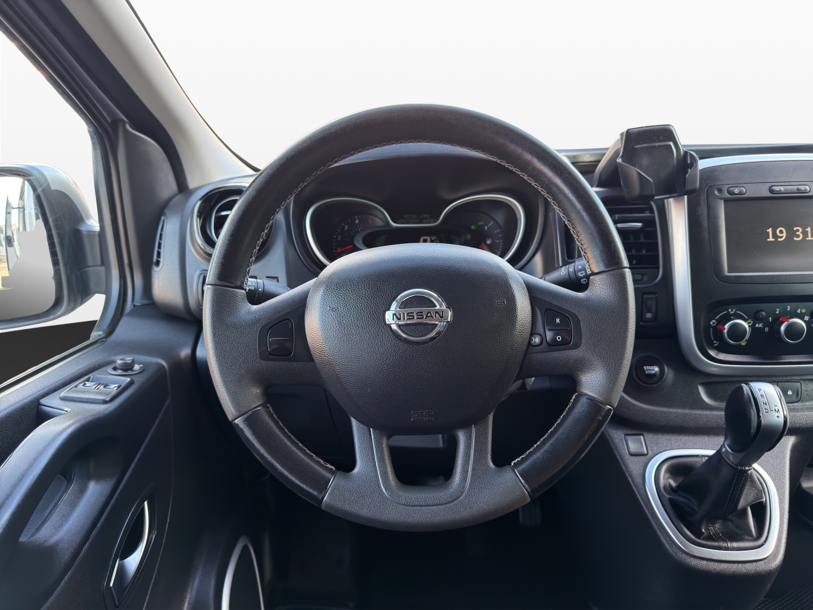 NISSAN NV300 dCi 170 2.9 L2H1 Premium 8Pl. DCT-image-10
