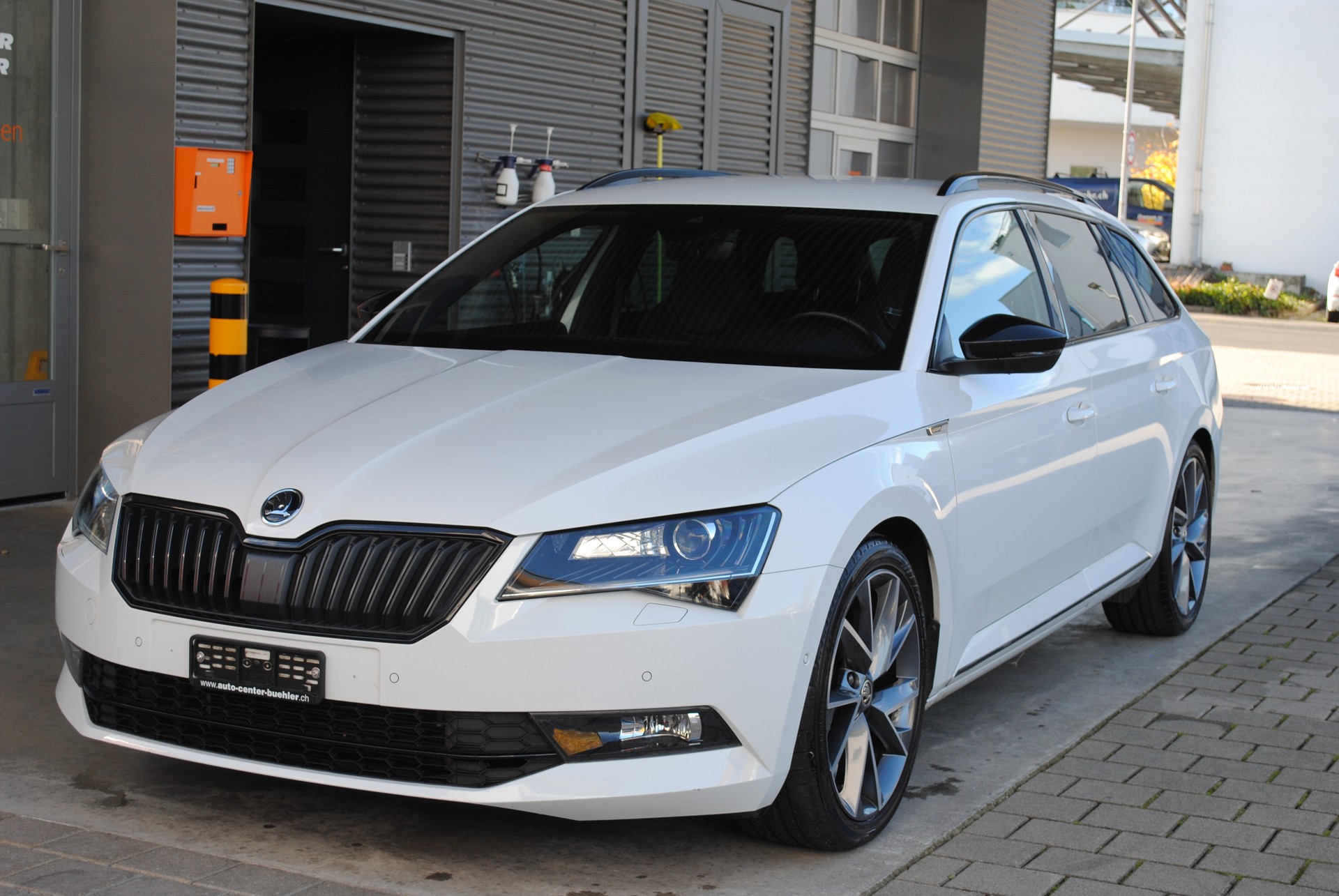 SKODA Superb Combi 2.0 TDi SportLine+ 4x4 DSG