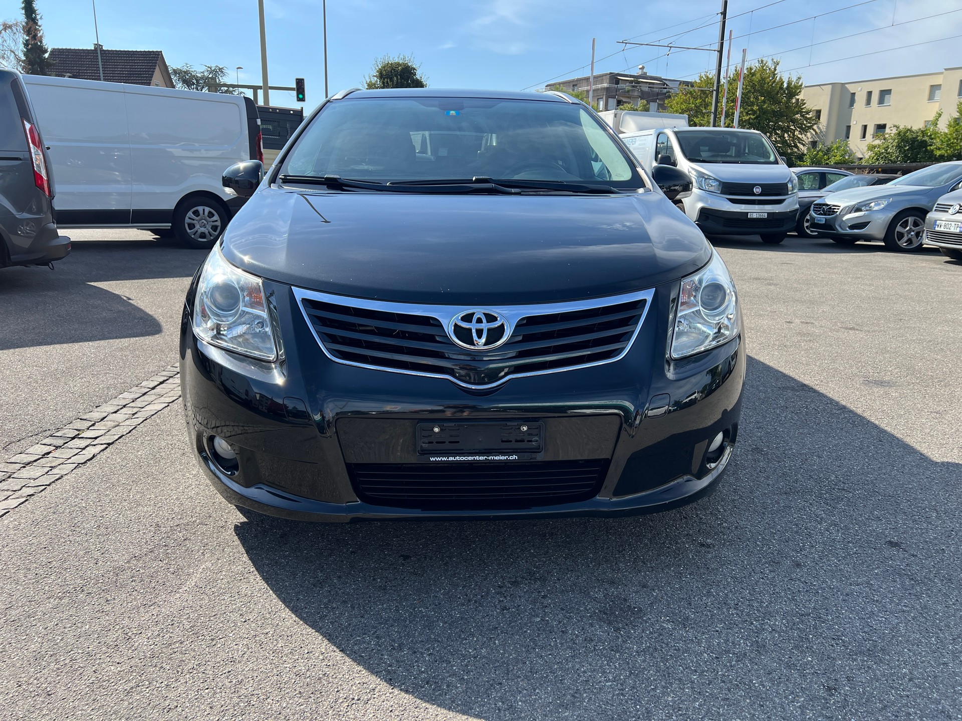 TOYOTA Avensis Sportswagon 2.2D-CAT Linea Sol Premium A-image-4