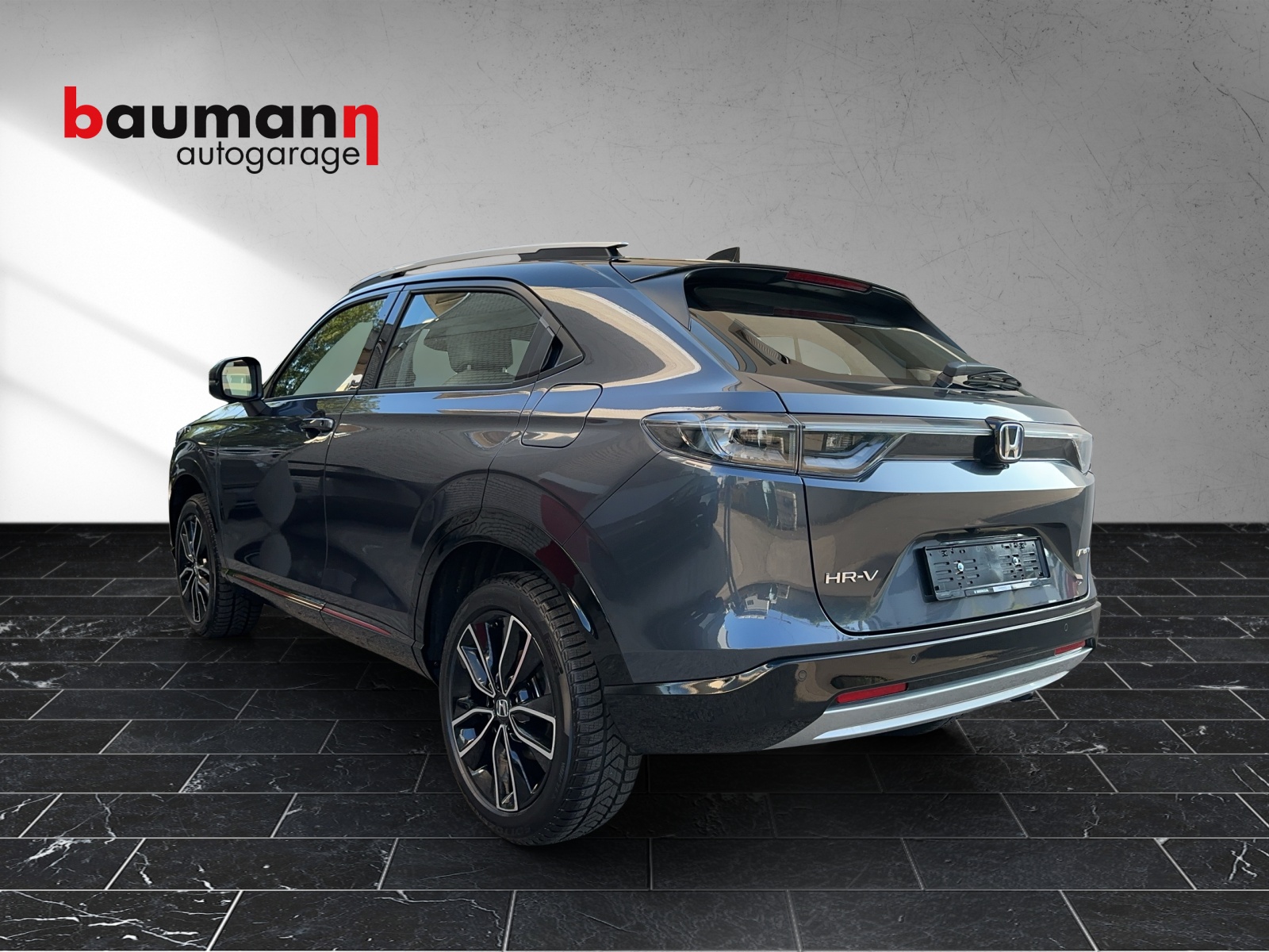 HONDA HR-V 1.5i-MMD Advance Style CVT-showroom-element-3