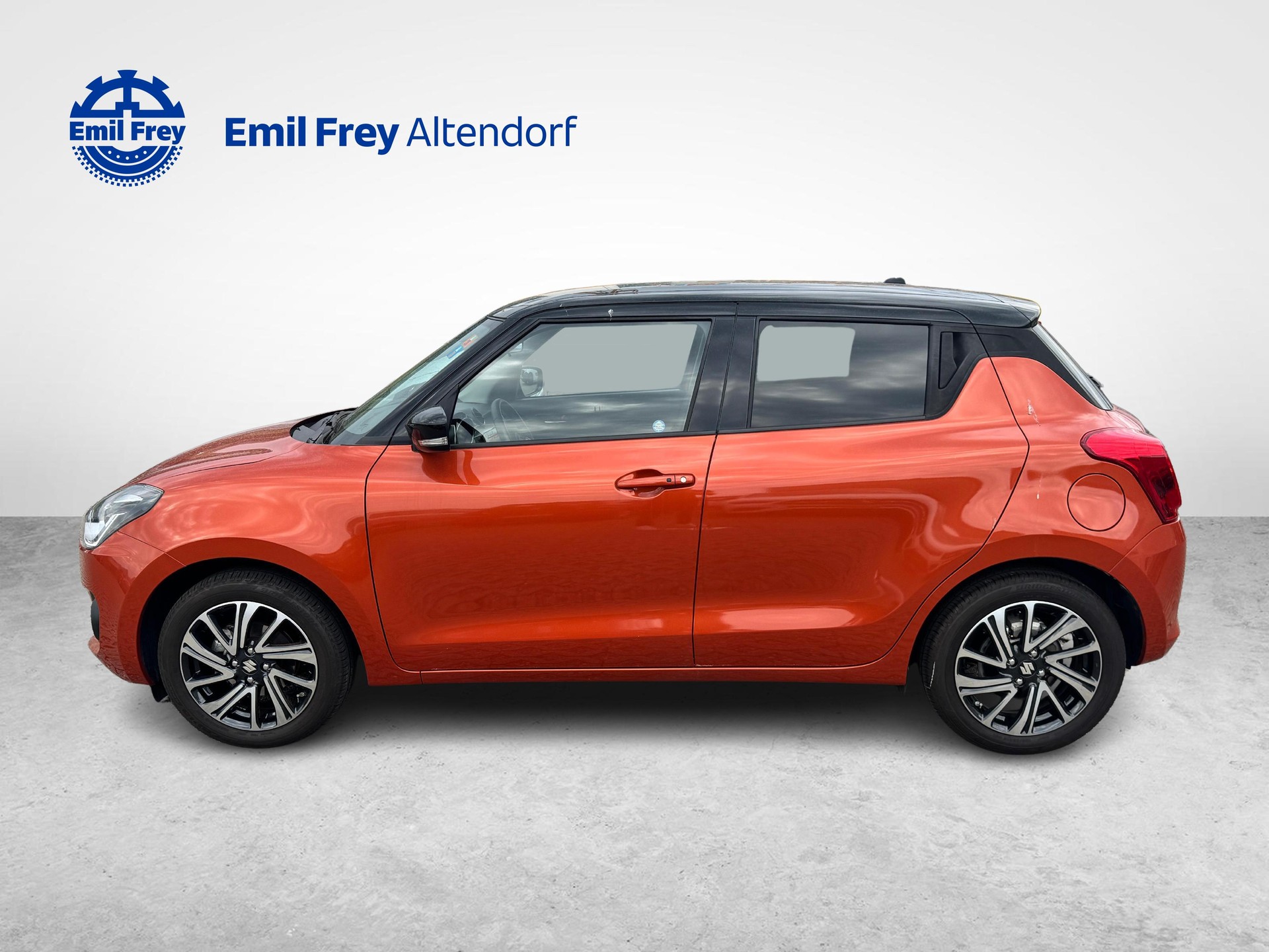 SUZUKI Swift 1.2 Compact Top Hybrid-showroom-element-1