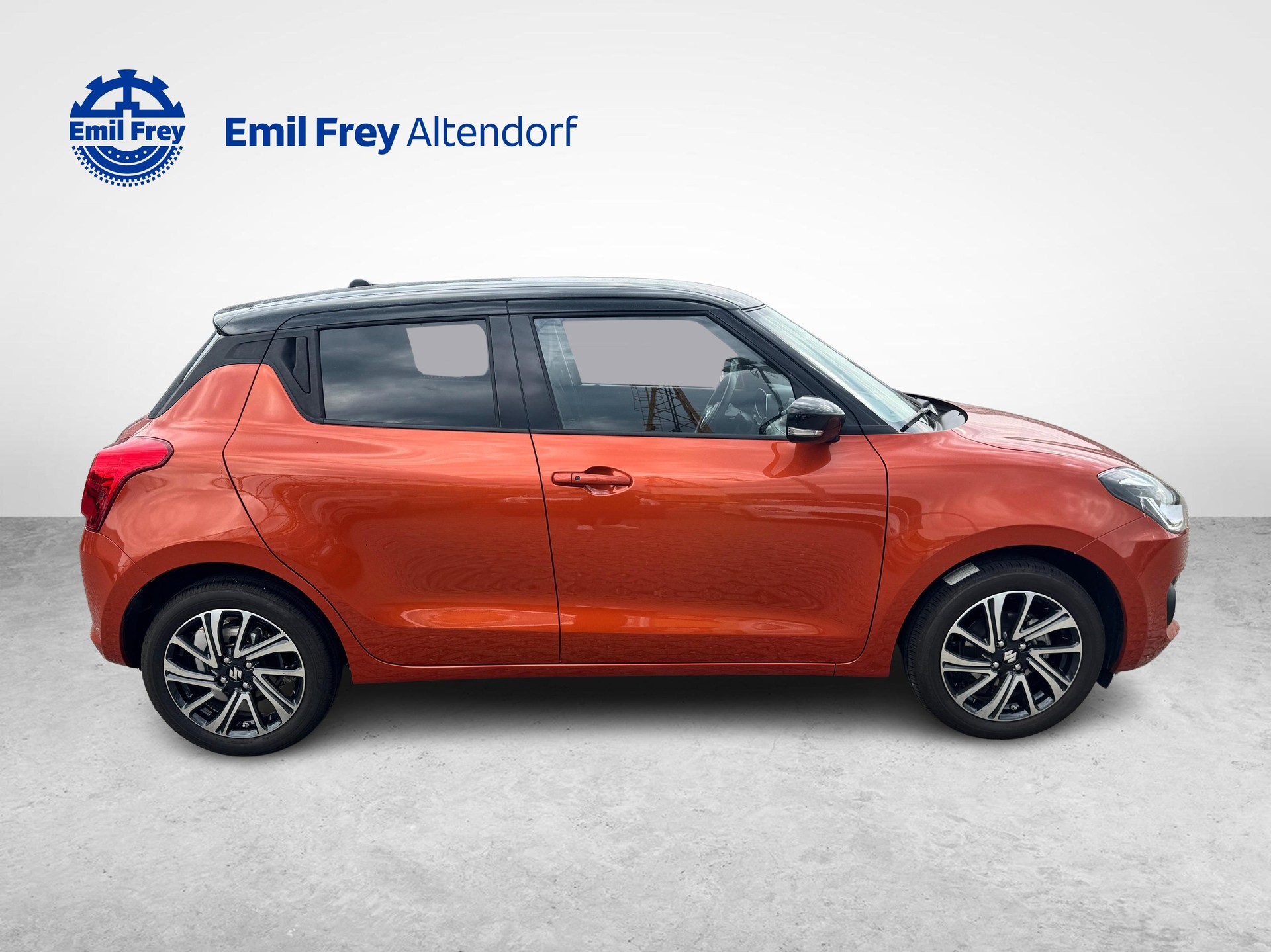 SUZUKI Swift 1.2 Compact Top Hybrid-image-5