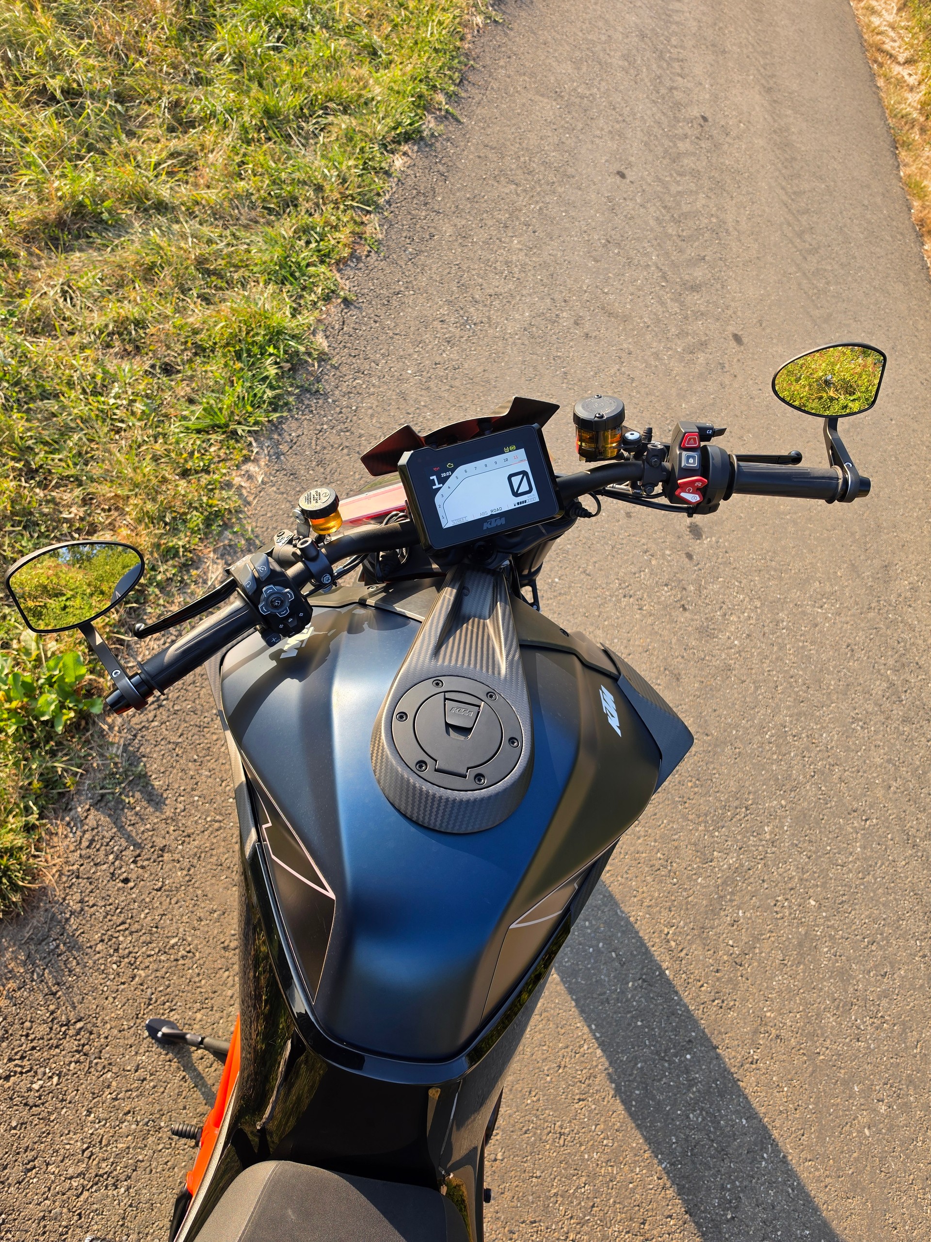 KTM 1290 Super Duke R EVO-image-4