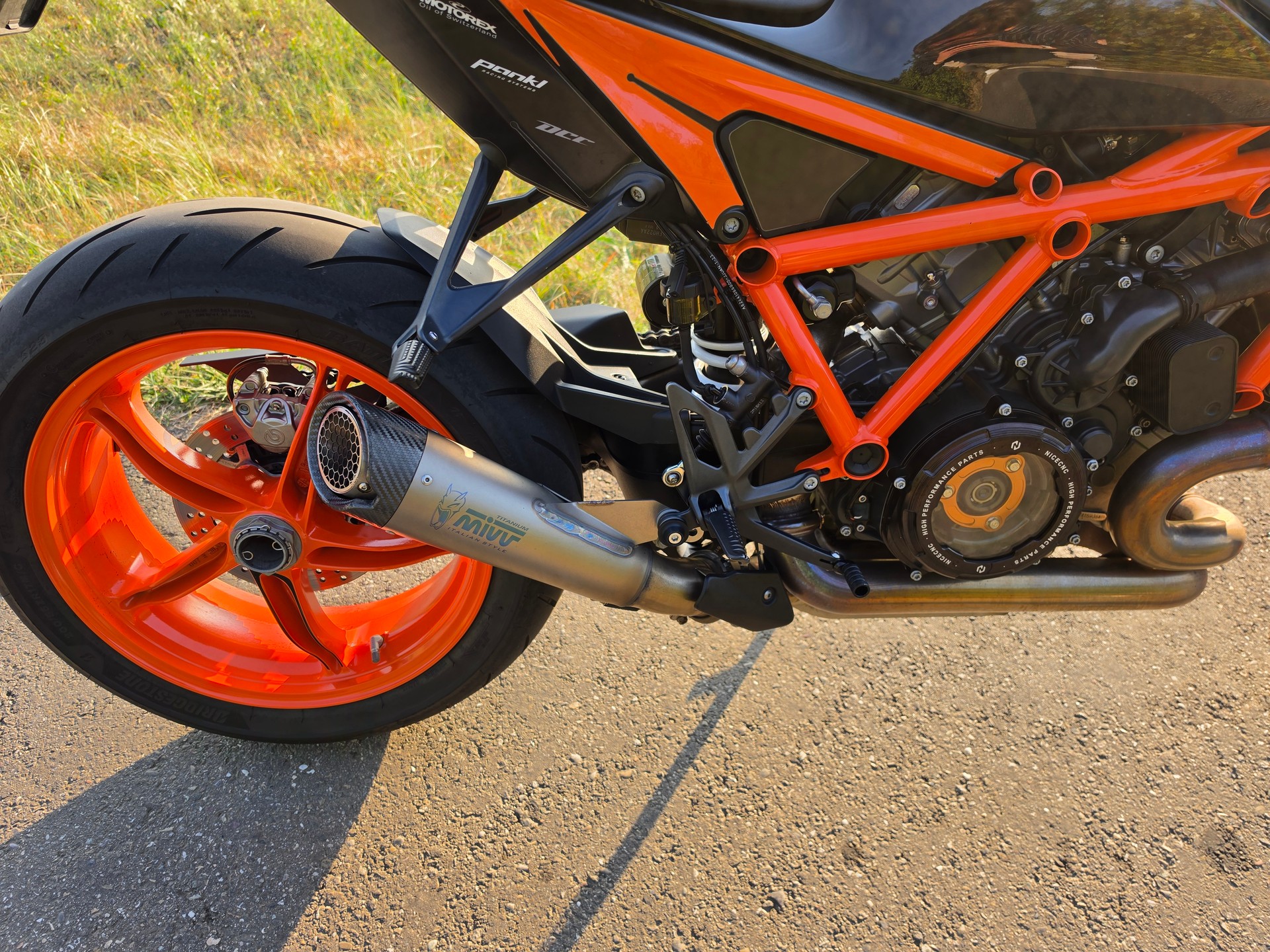 KTM 1290 Super Duke R EVO-image-1