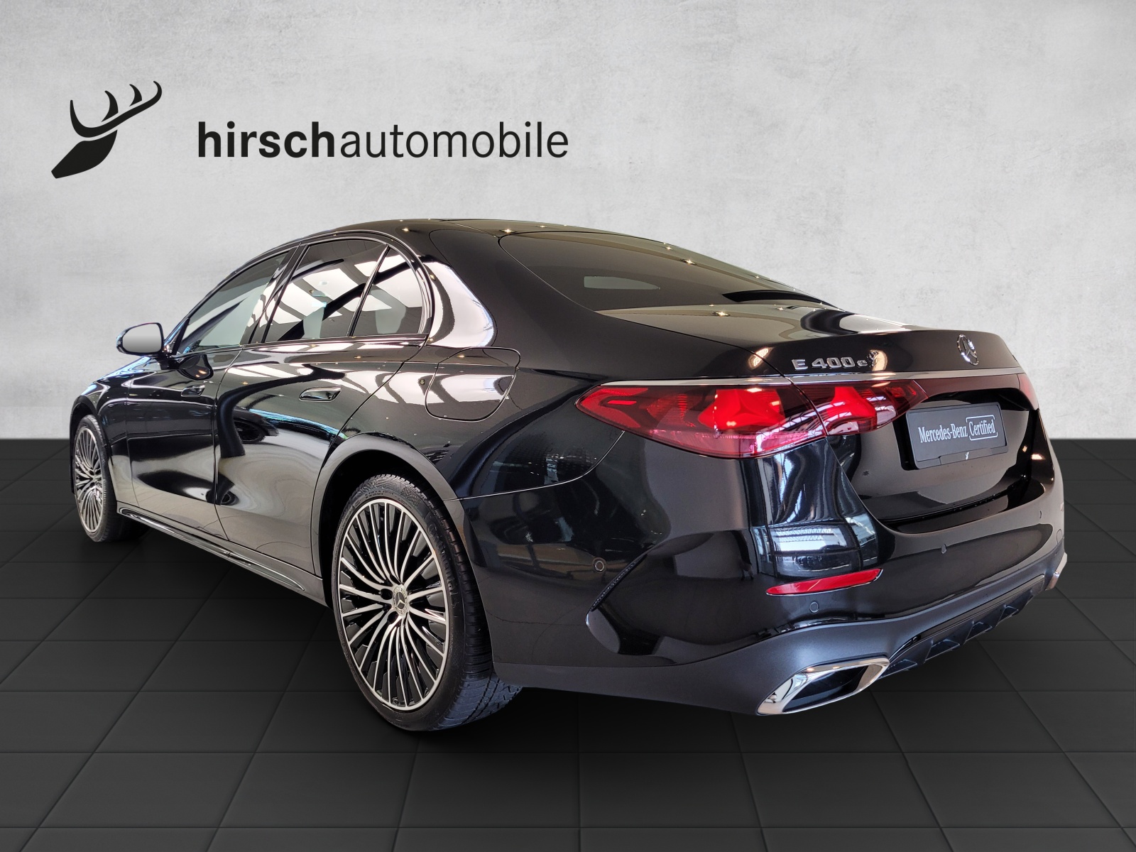 MERCEDES-BENZ E 400 e 4Matic 9G-Tronic-showroom-element-1