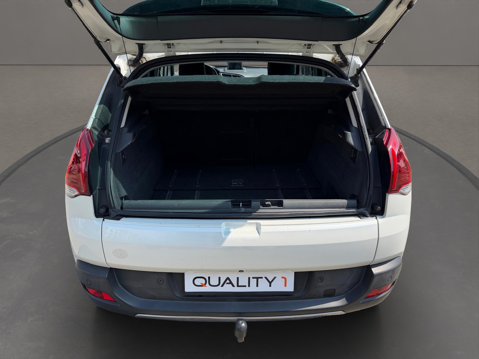 PEUGEOT 3008 HYbrid4 2.0 HDI ETG6-image-9