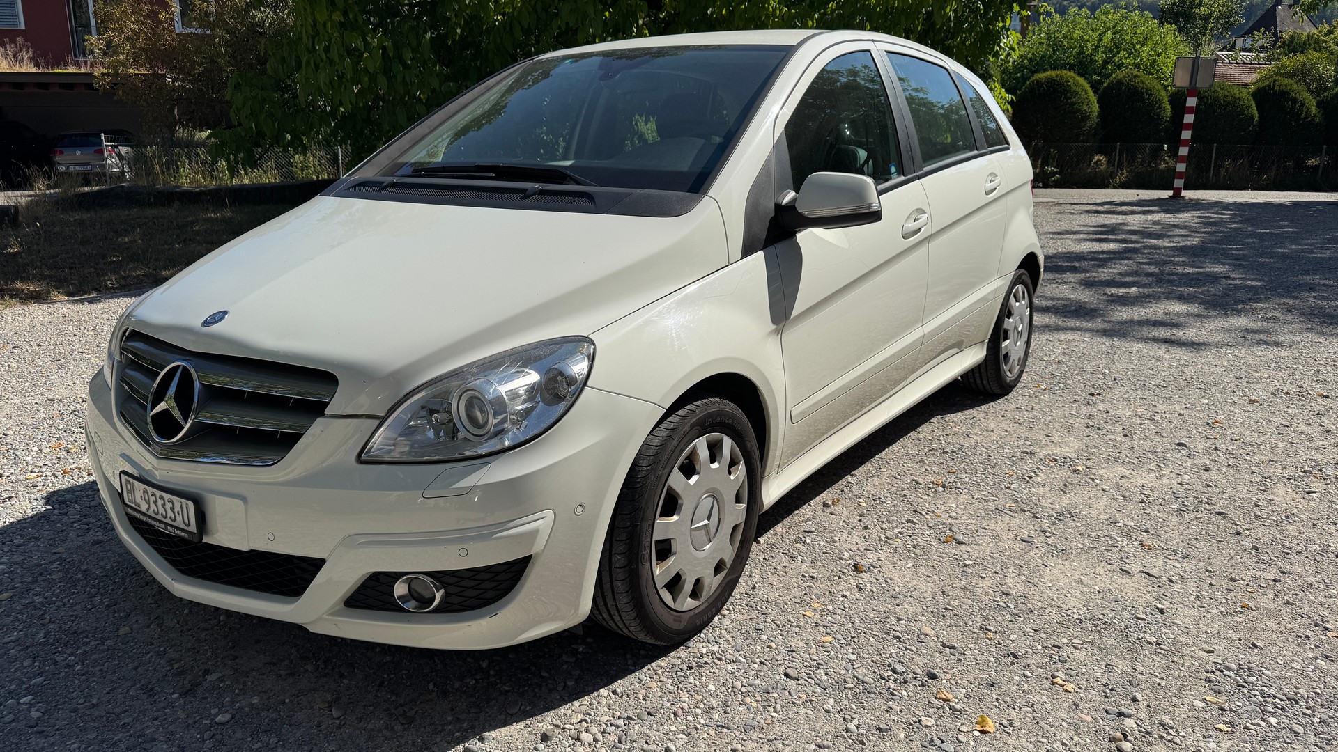 MERCEDES-BENZ B 180 CDI My Star Autotronic-showroom-element-1