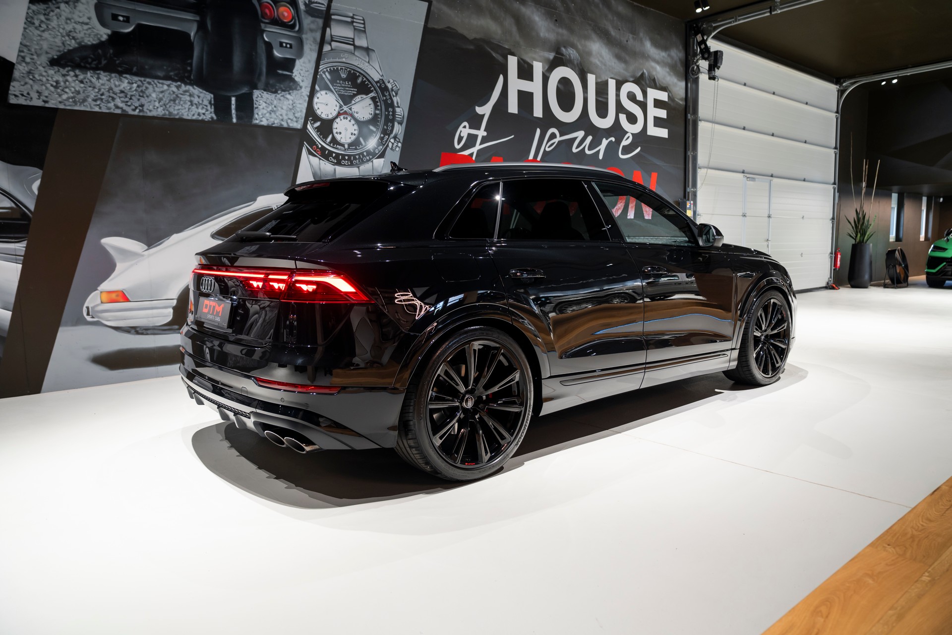 AUDI SQ8 SUV TFSI quattro tiptronic-showroom-element-3