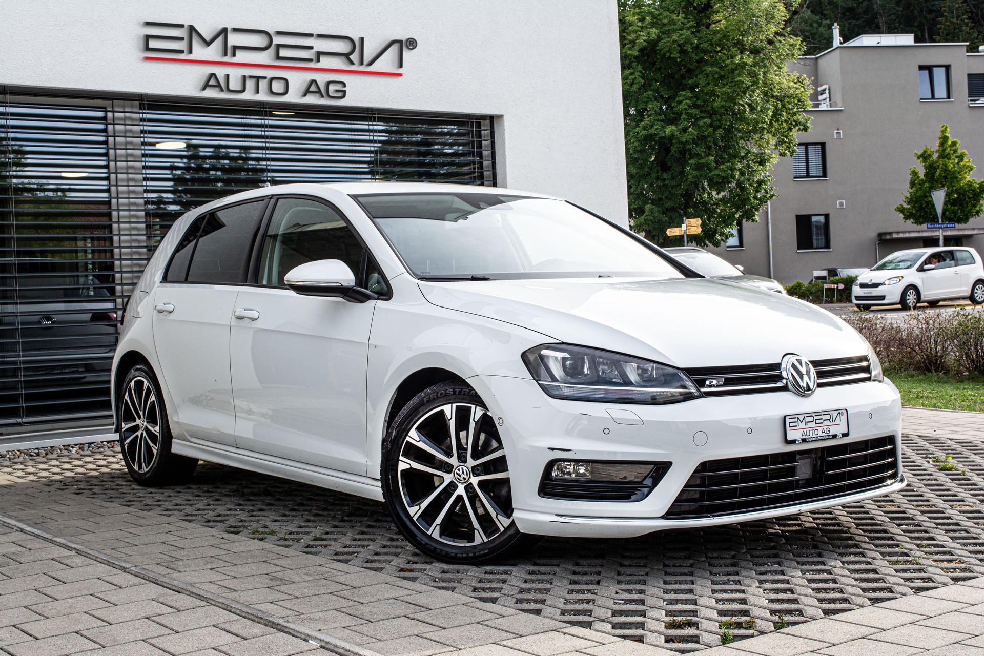VW Golf 1.4 TSI R-Line Design DSG-showroom-element-1