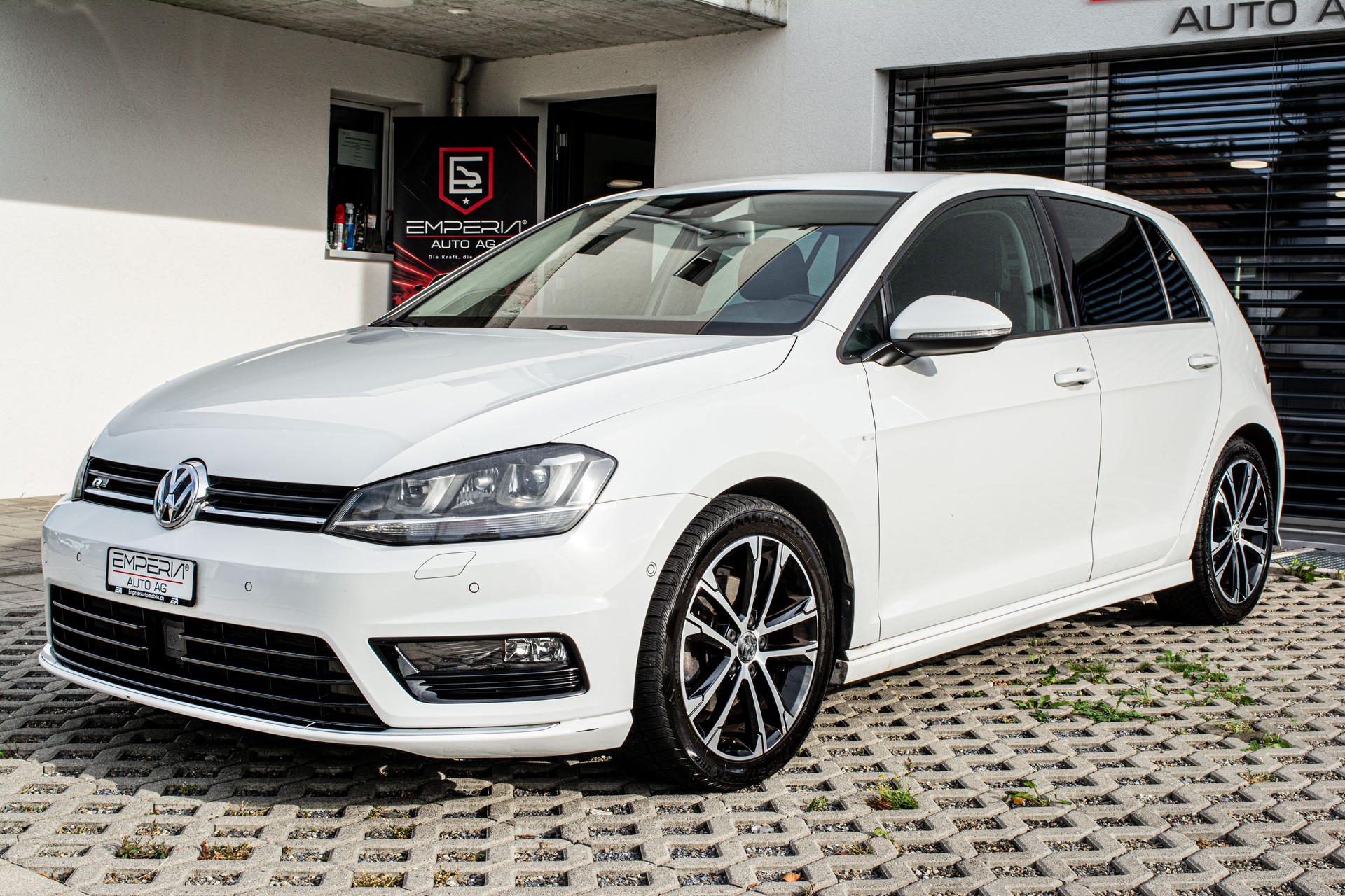 VW Golf 1.4 TSI R-Line Design DSG-image-5