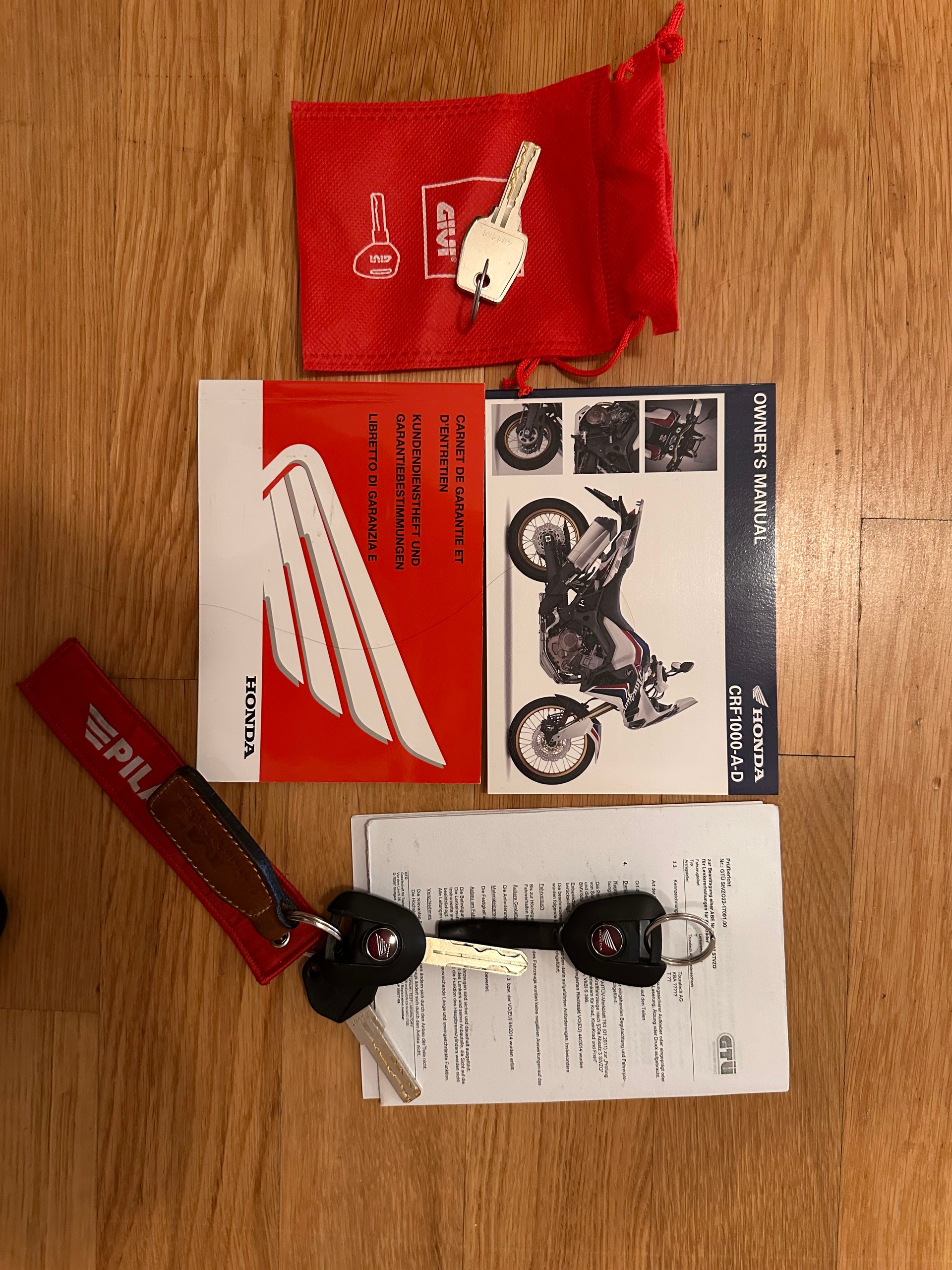 HONDA CRF 1000A Africa Twin-image-8