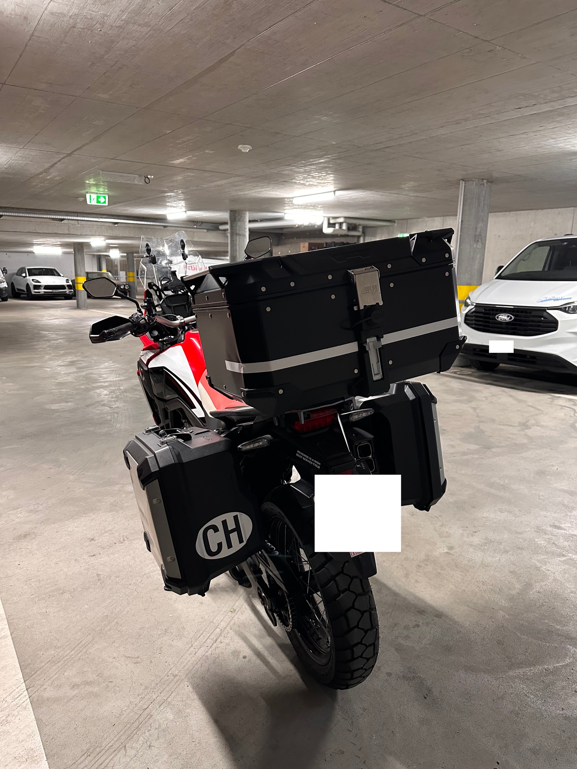 HONDA CRF 1000A Africa Twin-image-6