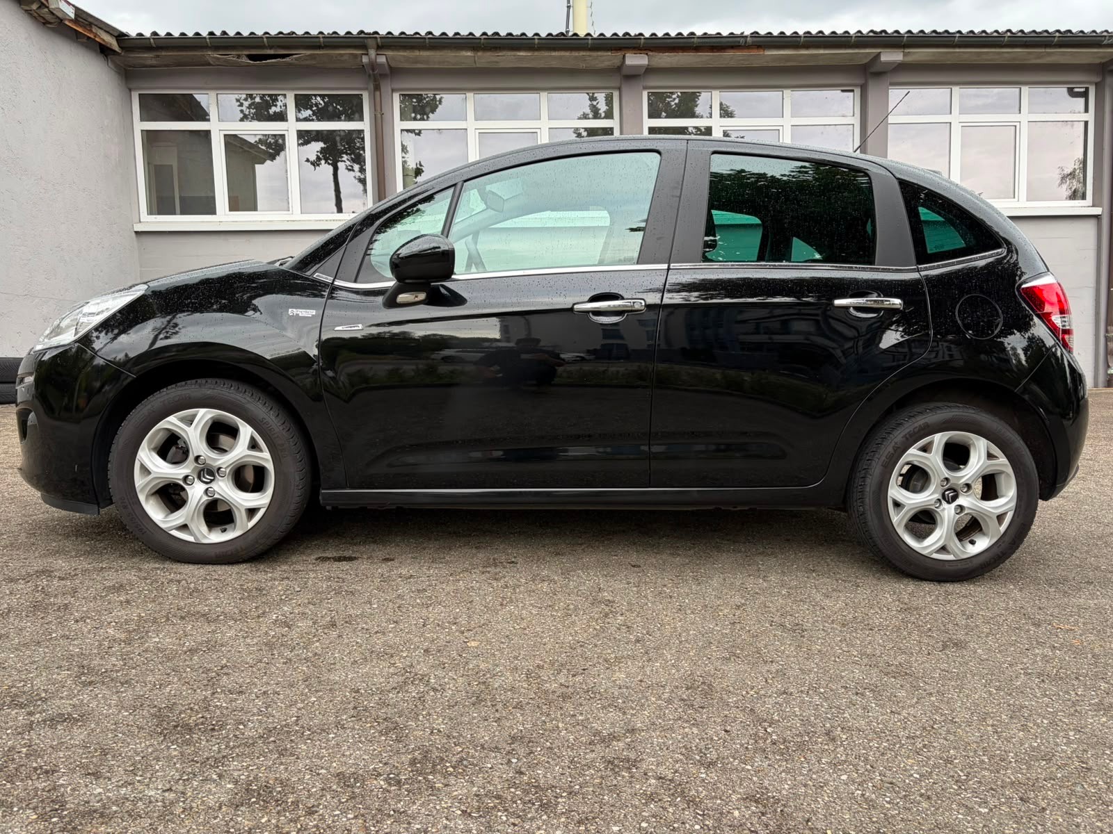 CITROEN C3 1.2i Exclusive-image-13