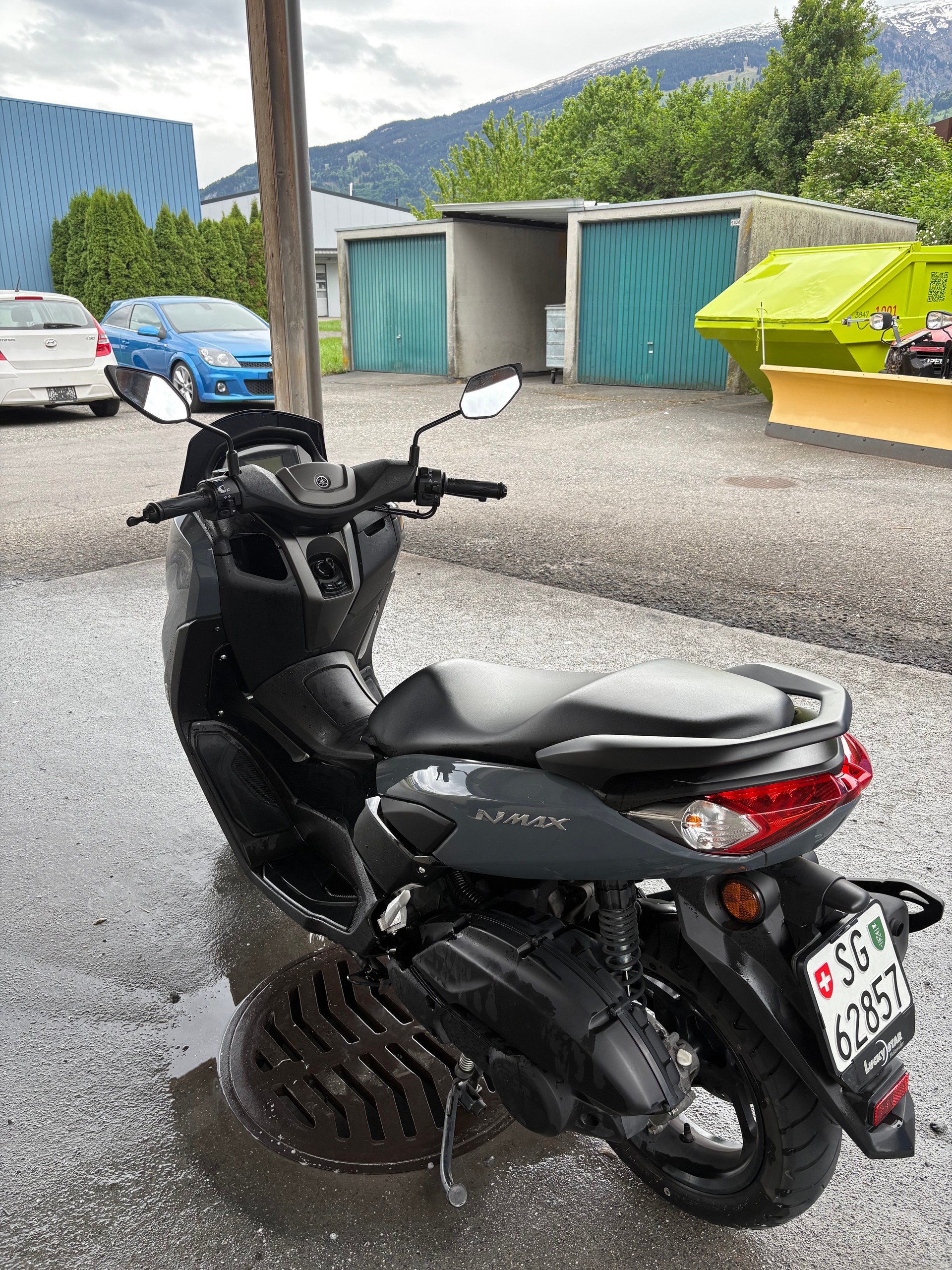 YAMAHA N-Max GPD 125-image-1