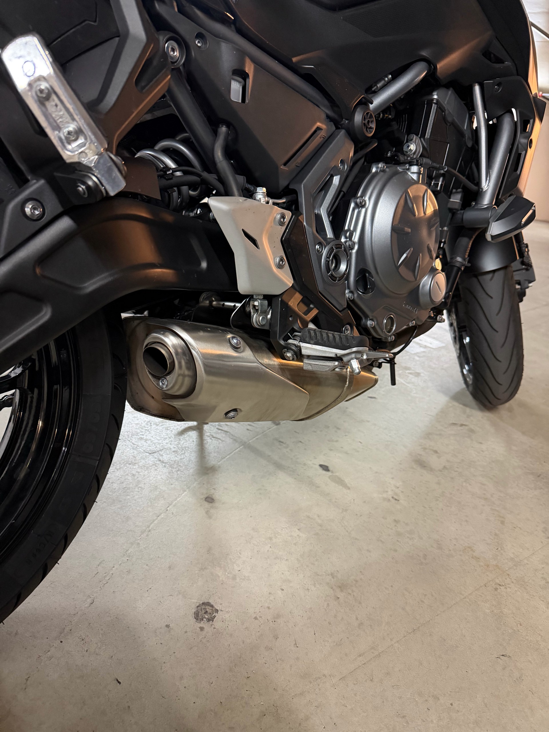 KAWASAKI Z 650 ABS-image-1