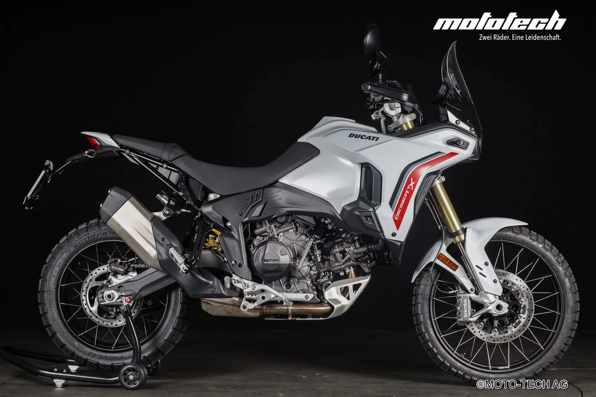 DUCATI Desert X-image-0
