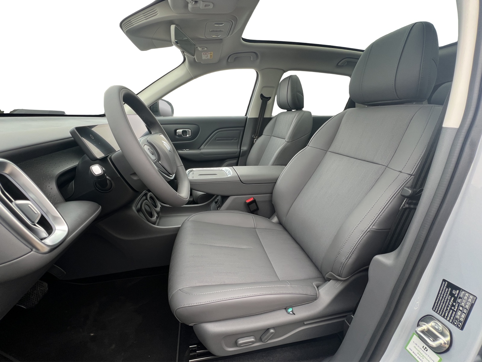 LEAPMOTOR B10 EV-image-8