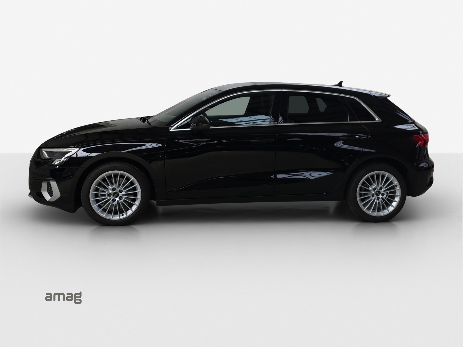 AUDI A3 Sportback 35 TFSI S line Attraction S-tronic-showroom-element-1