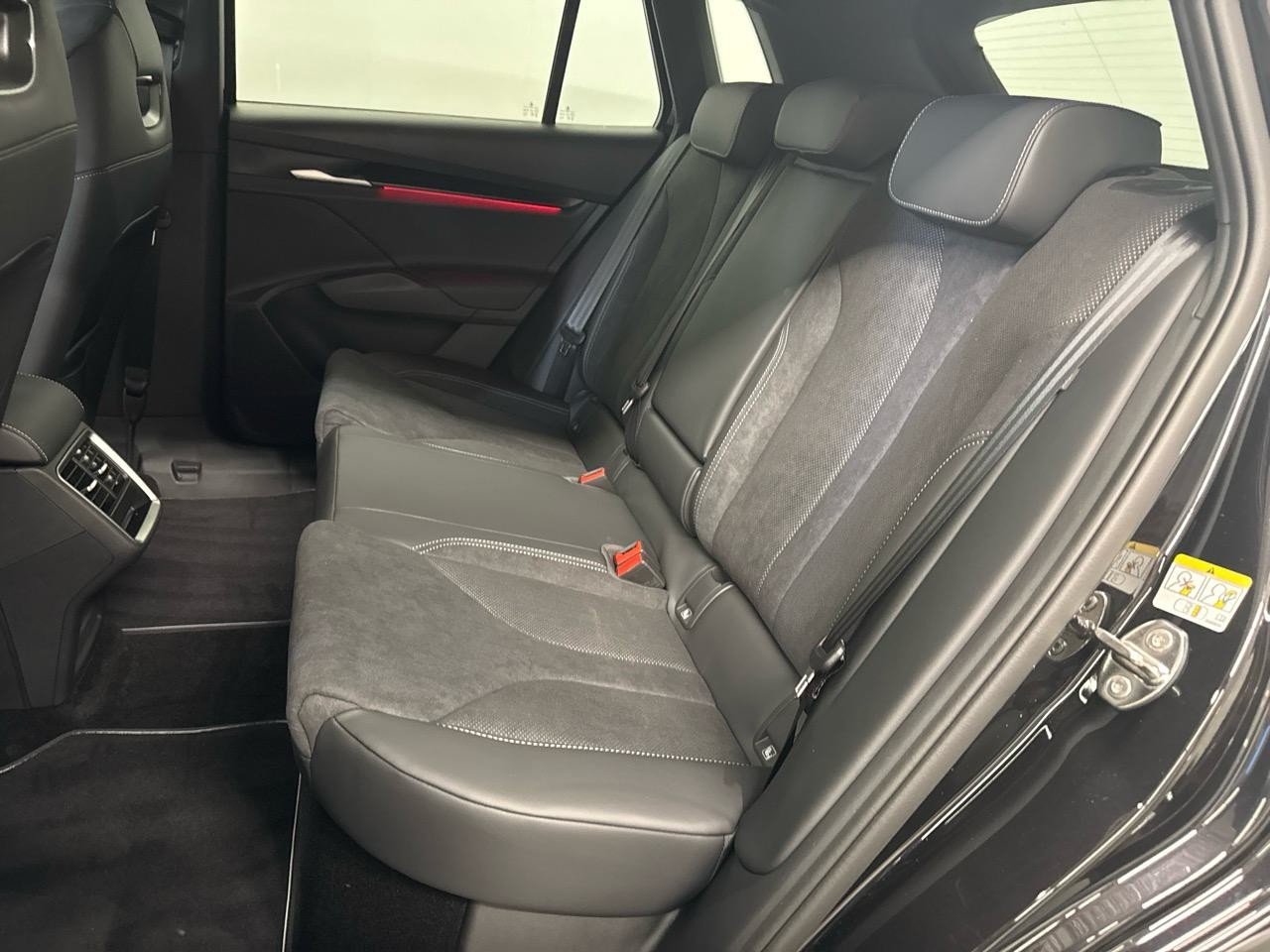 SKODA Elroq 85 Sportline-image-11