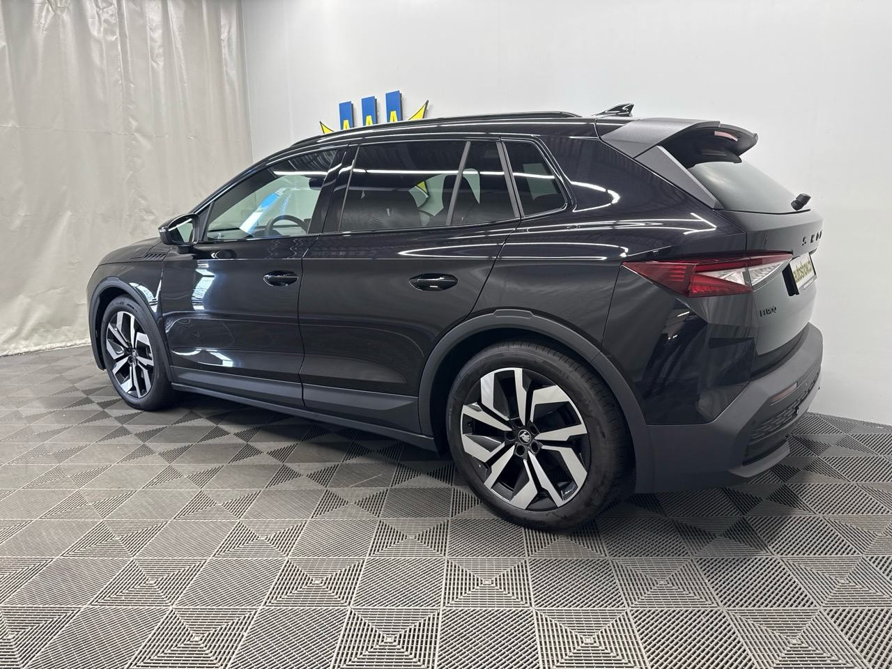 SKODA Elroq 85 Sportline-showroom-element-1