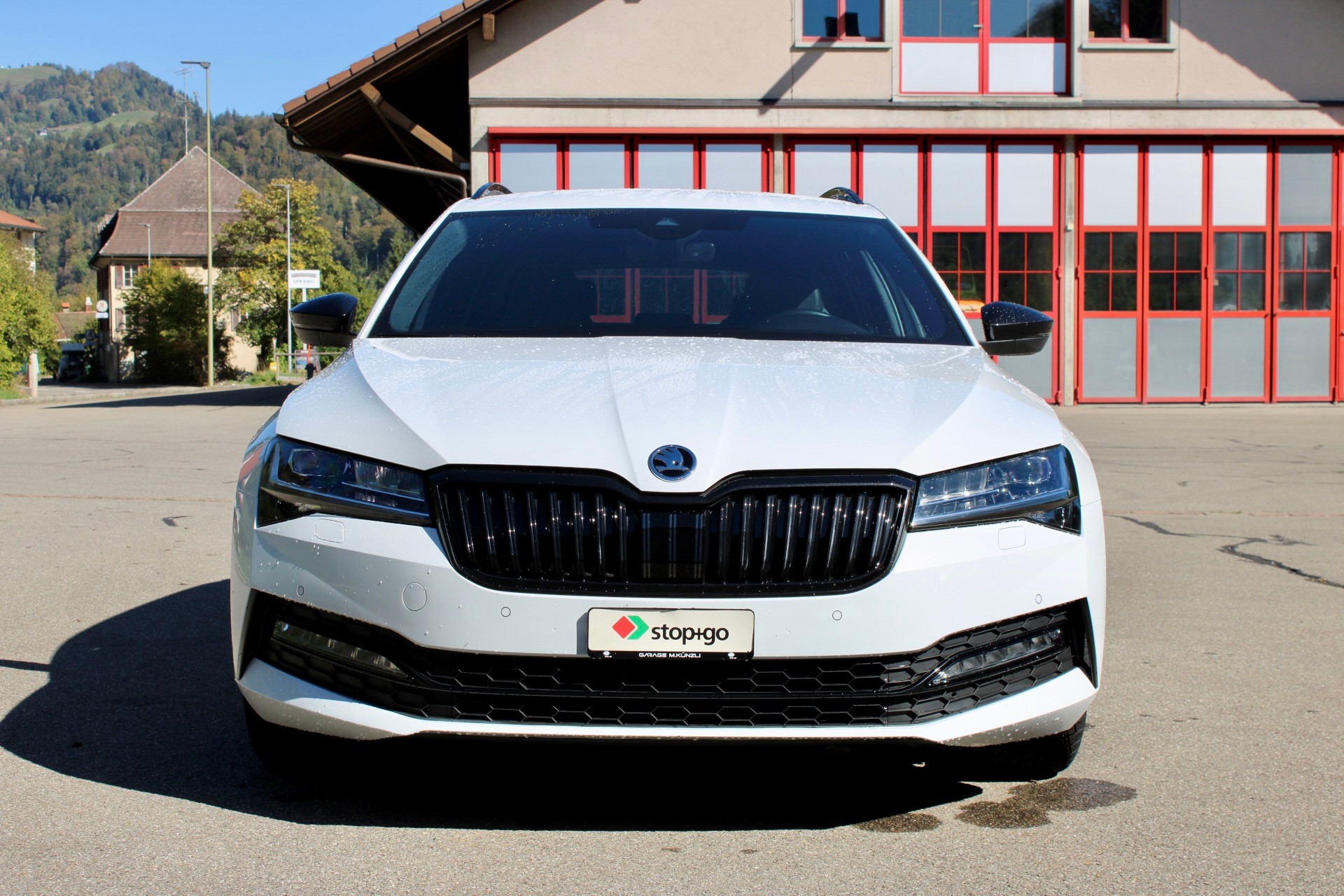 SKODA Superb Combi 2.0 TDi SportLine 4x4 DSG-showroom-element-1