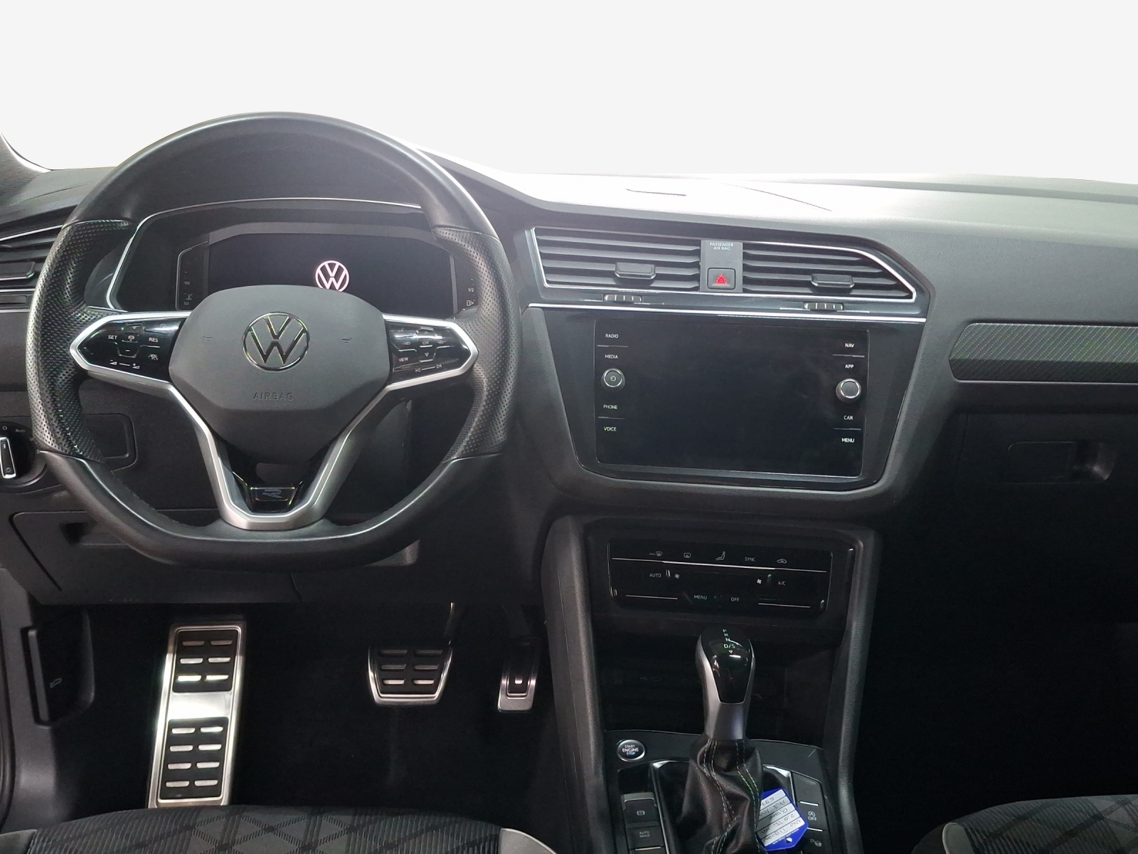 VW Tiguan 2.0TSI R-Line 4Motion DSG-image-8