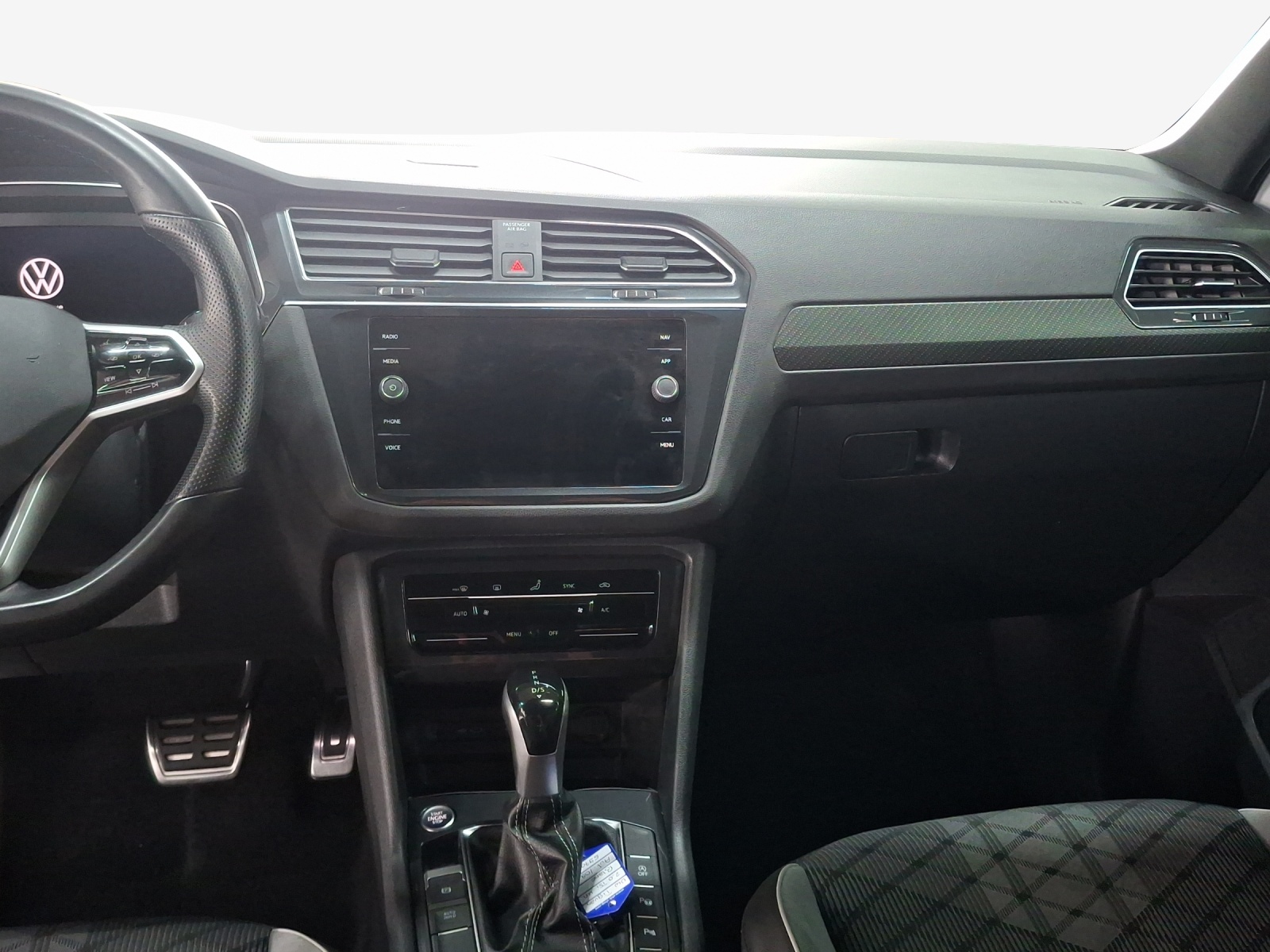 VW Tiguan 2.0TSI R-Line 4Motion DSG-image-10