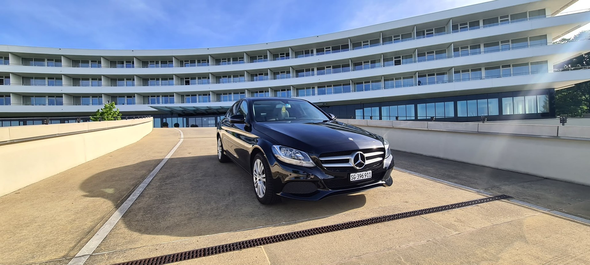 MERCEDES-BENZ C 200 Exclusive 4Matic 7G-Tronic-showroom-element-1