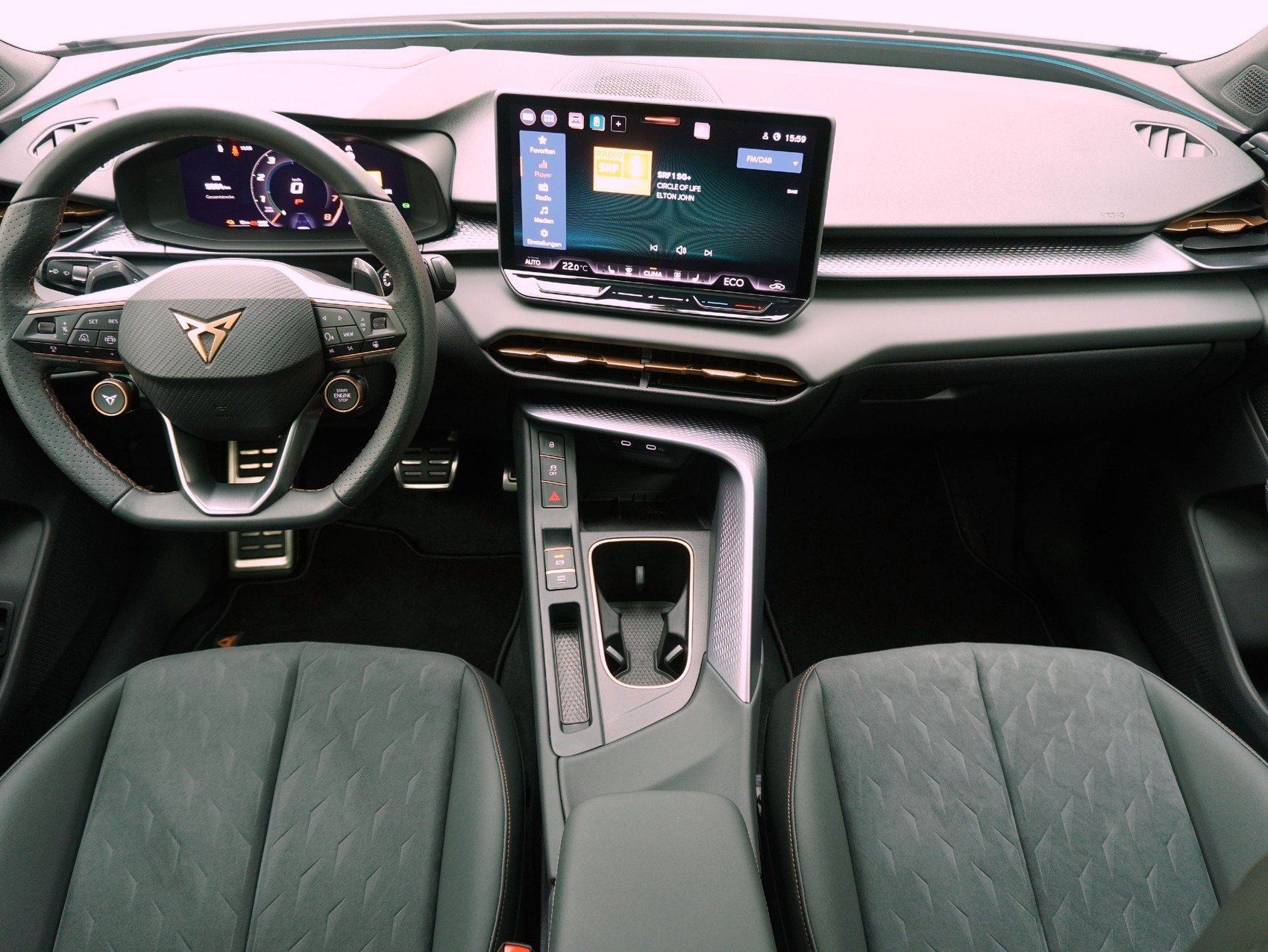 CUPRA Terramar 1.5 DSG e-Plug-in-HYBRID VZ **Cupra Werksgarantie bis 06/2030**-image-17