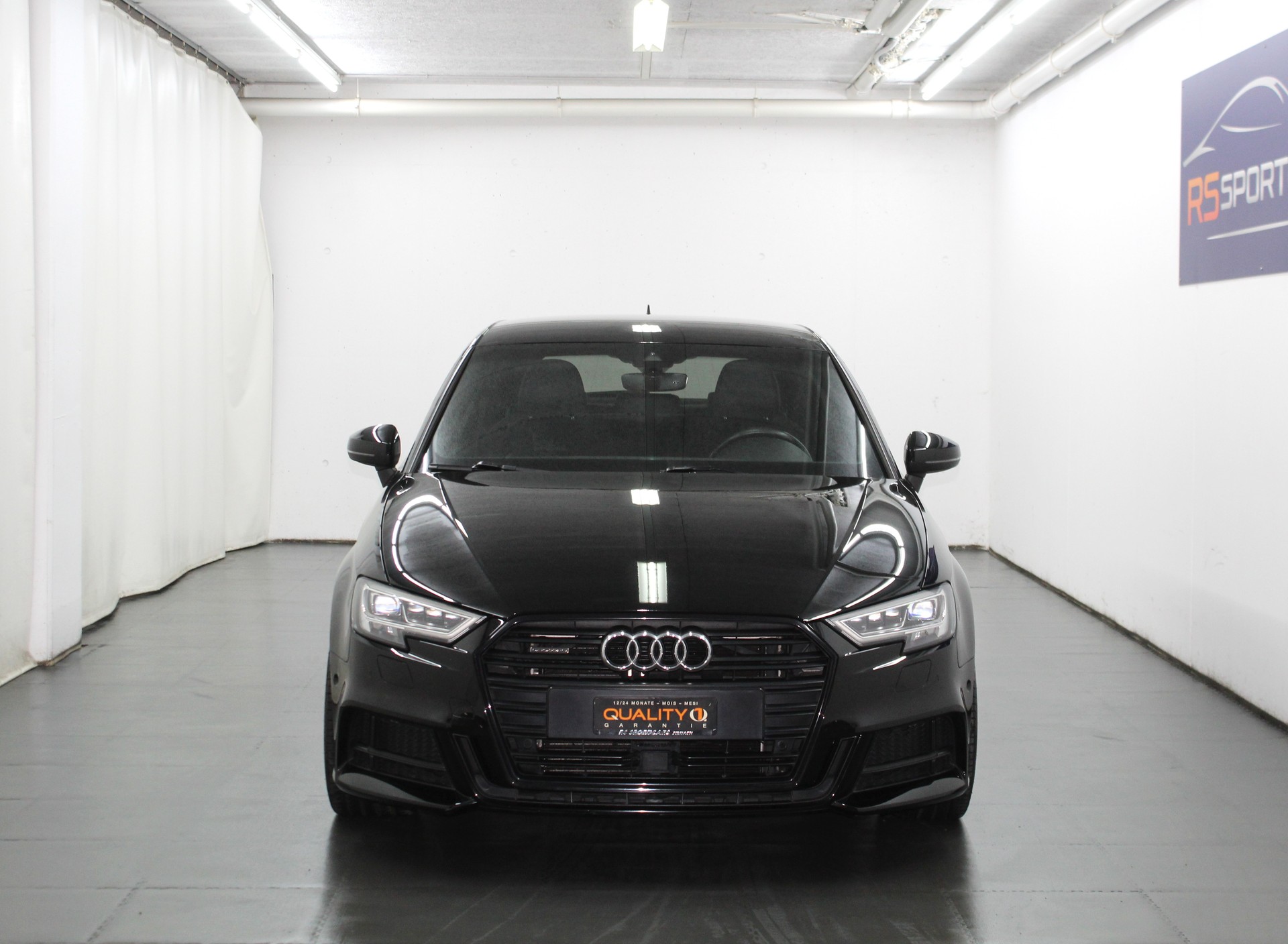 AUDI A3 Sportback 40 TFSI Sport Attraction quattro S-tronic S line Plus Sportpaket / CH-Fahrzeug-showroom-element-2