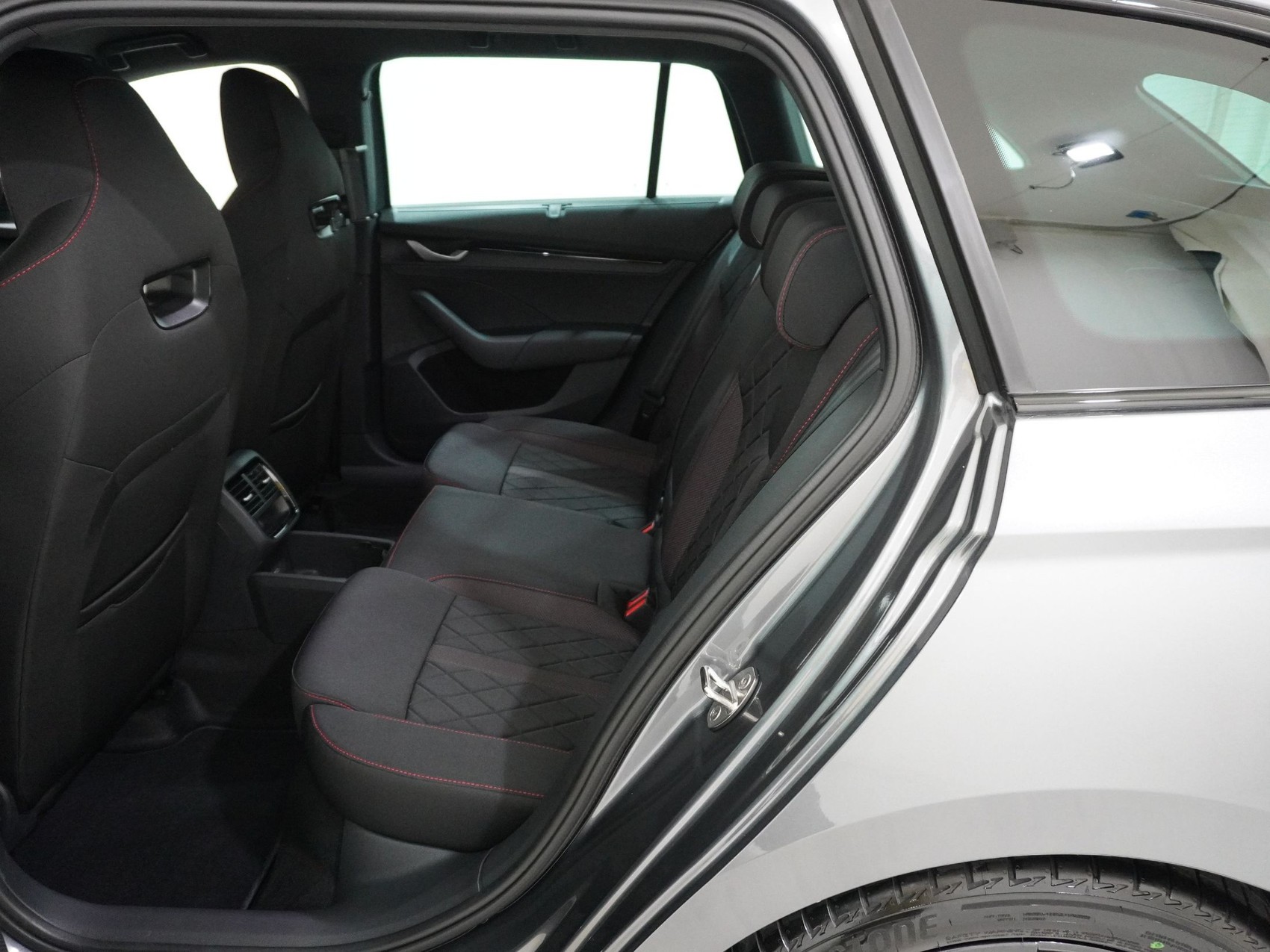 SKODA Octavia 2.0 TSI RS DSG-image-14