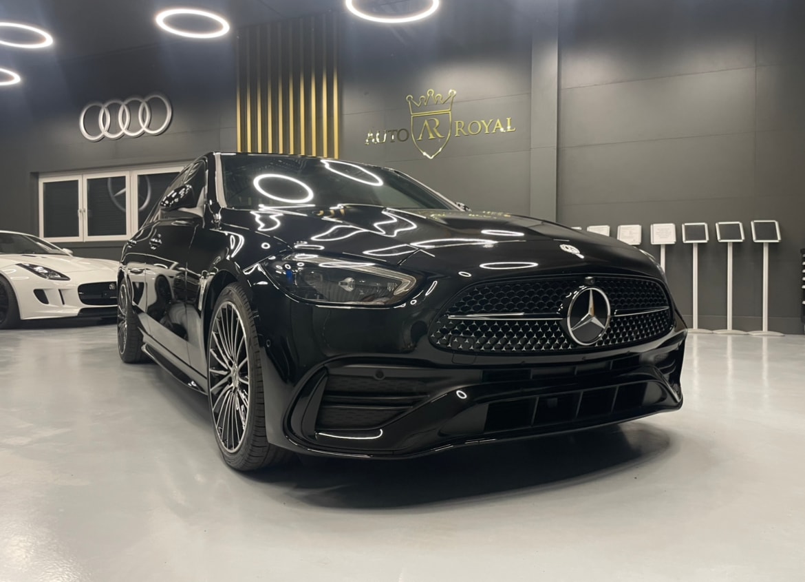 MERCEDES-BENZ C 200 AMG Line 4Matic