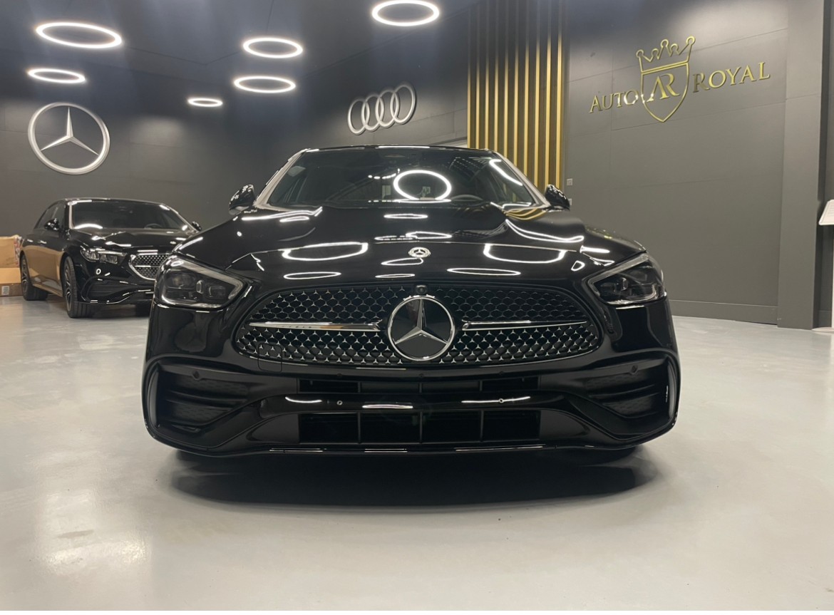 MERCEDES-BENZ C 200 AMG Line 4Matic-showroom-element-1