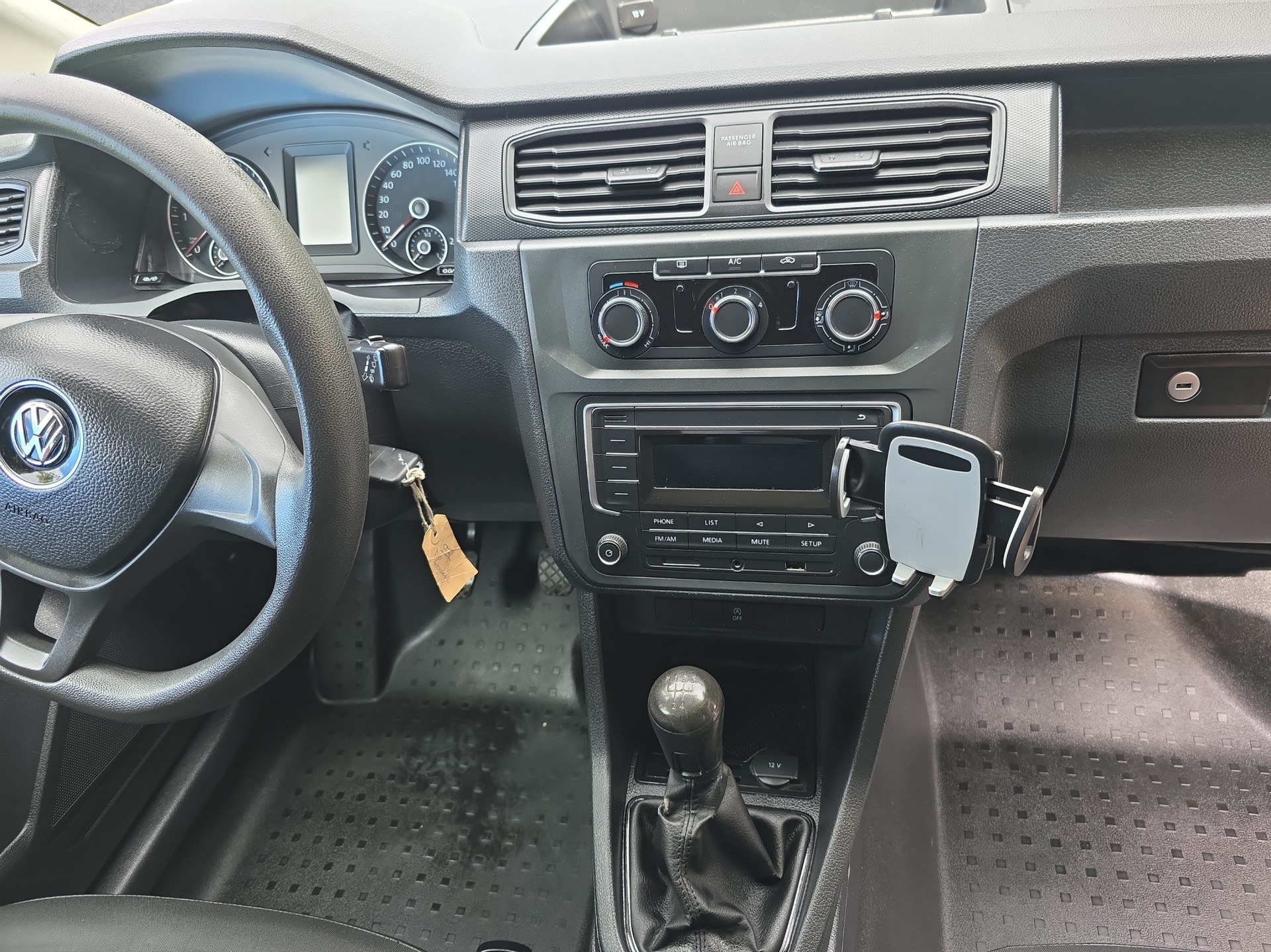 VW Caddy Maxi 2.0TDI BlueMotion Technology-image-7