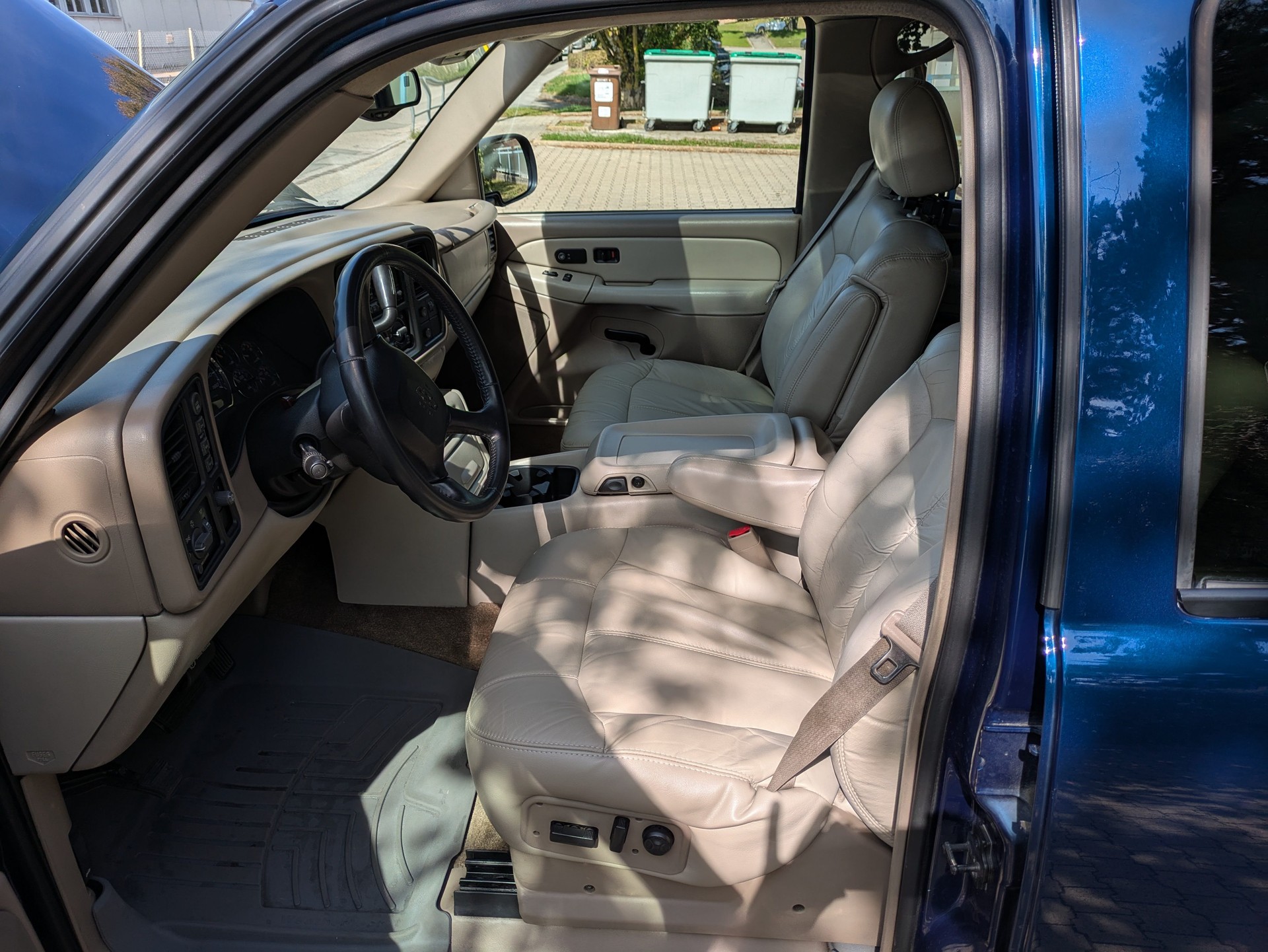 CHEVROLET Tahoe 5.3 Autotrac N-image-11