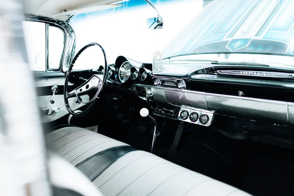 CHEVROLET Impala Sport Bubble Top Coupé-image-17