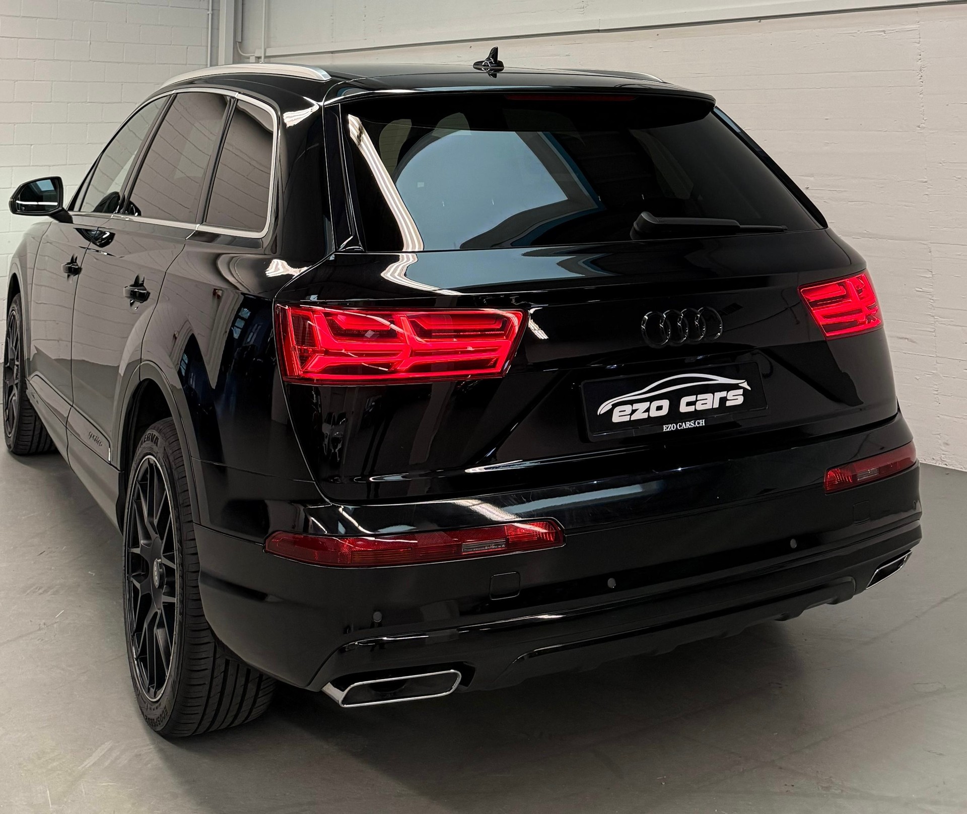 AUDI Q7 50 TDI quattro tiptronic All Black Performance 7Plätzer-image-6