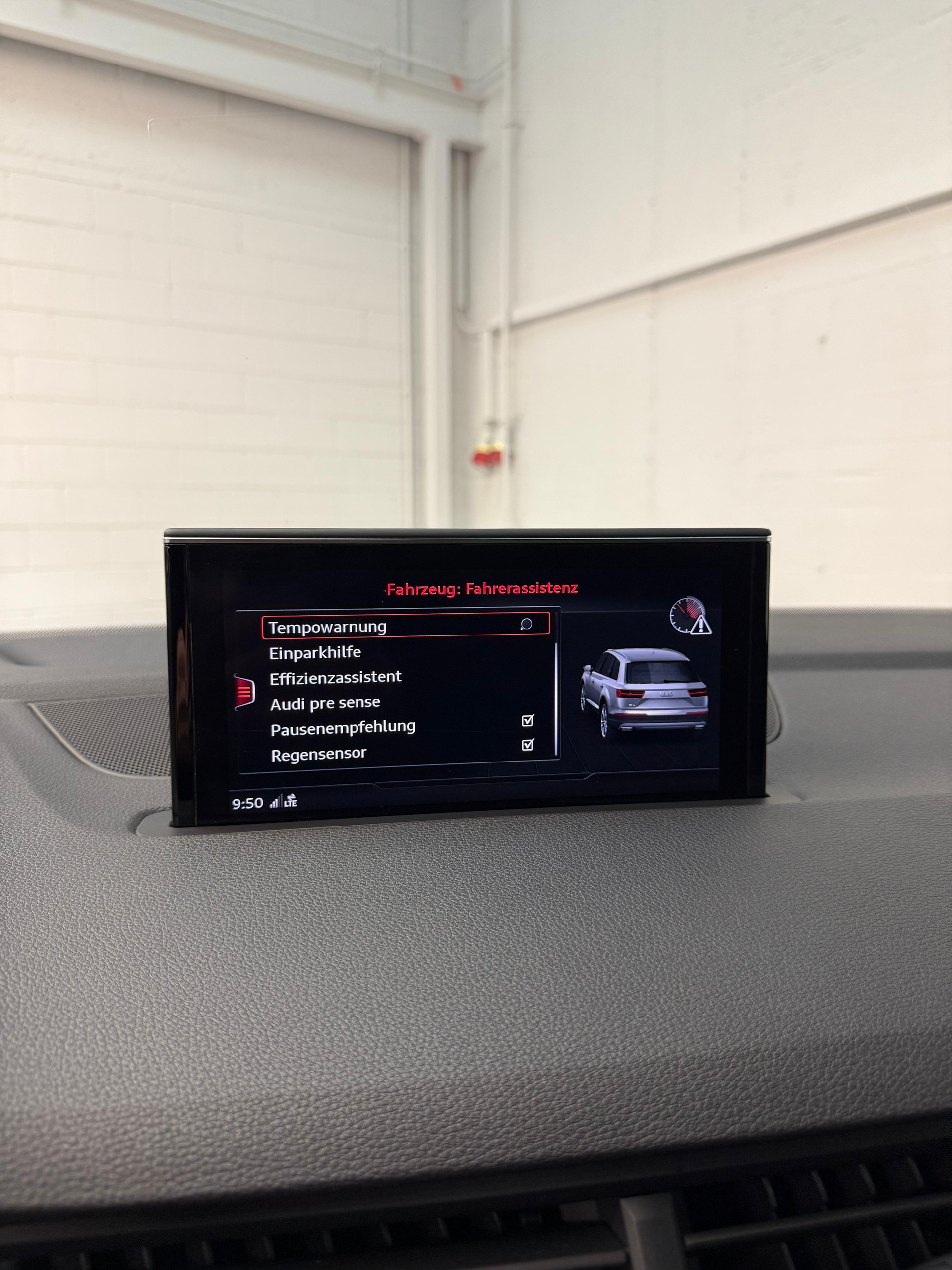 AUDI Q7 50 TDI quattro tiptronic All Black Performance 7Plätzer-image-24
