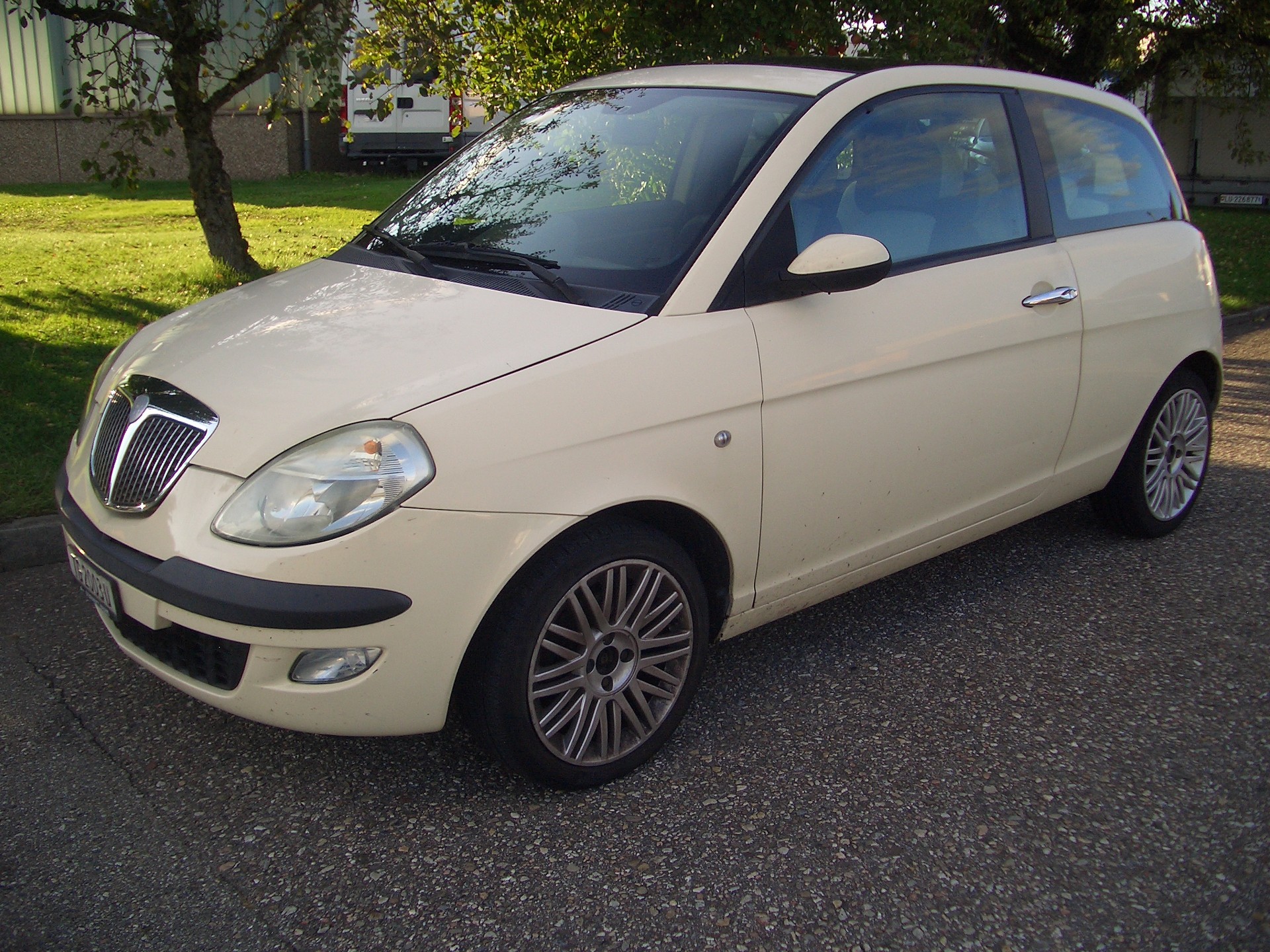 LANCIA Ypsilon 1.4 16V Platino