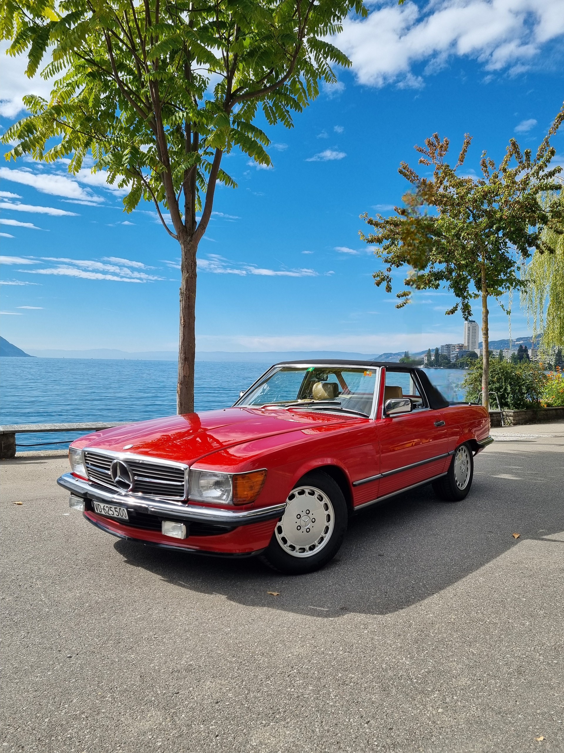 MERCEDES-BENZ SL500 R107