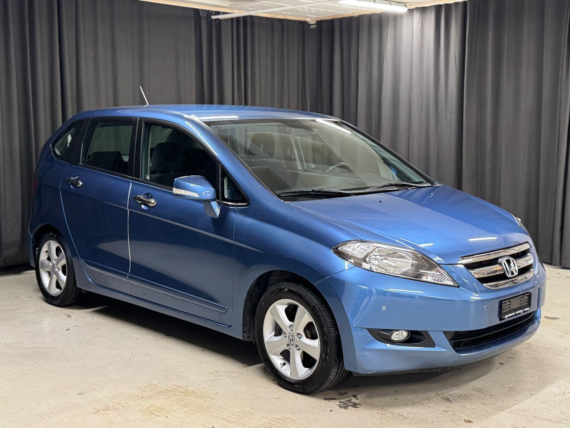 HONDA FR-V 1.8i Swiss Automatic-image-1