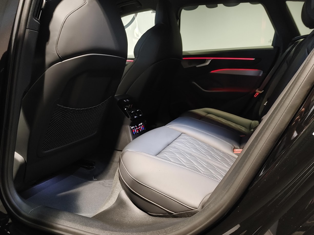 AUDI A6 Avant e-hybrid quattro 270 kW S tronic-image-10