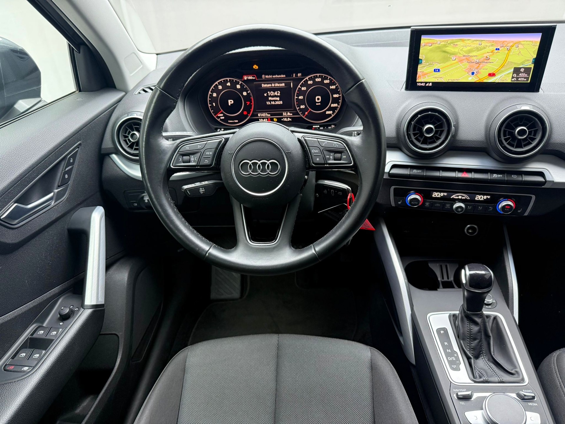 AUDI Q2 35 TFSI S line S-tronic-image-15