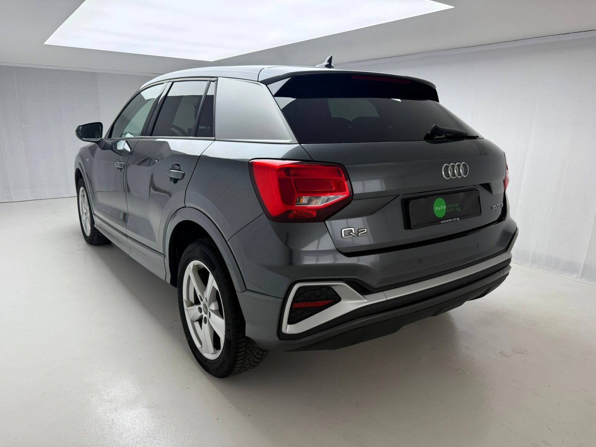 AUDI Q2 35 TFSI S line S-tronic-showroom-element-2