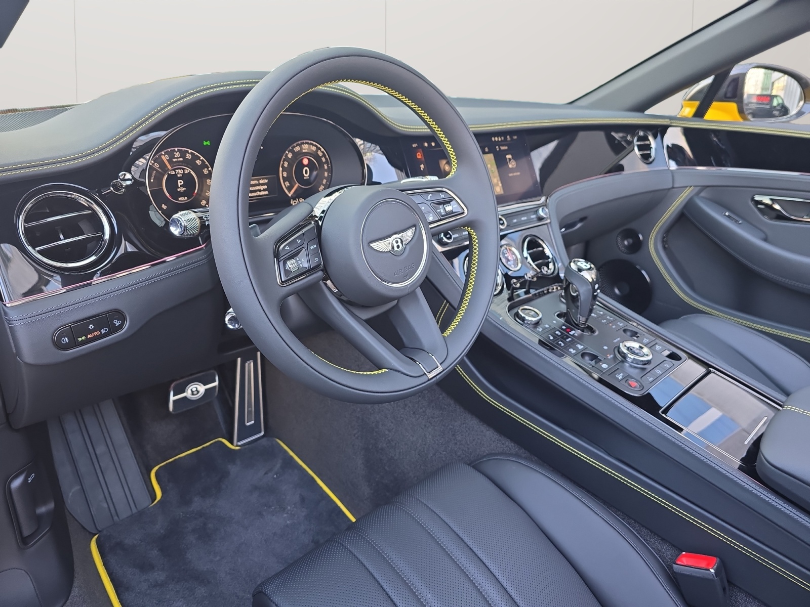 BENTLEY Continental GTC 4.0 V8 PHEV Black Edition 680 PS/ 1.9 % Leasing möglich-showroom-element-3