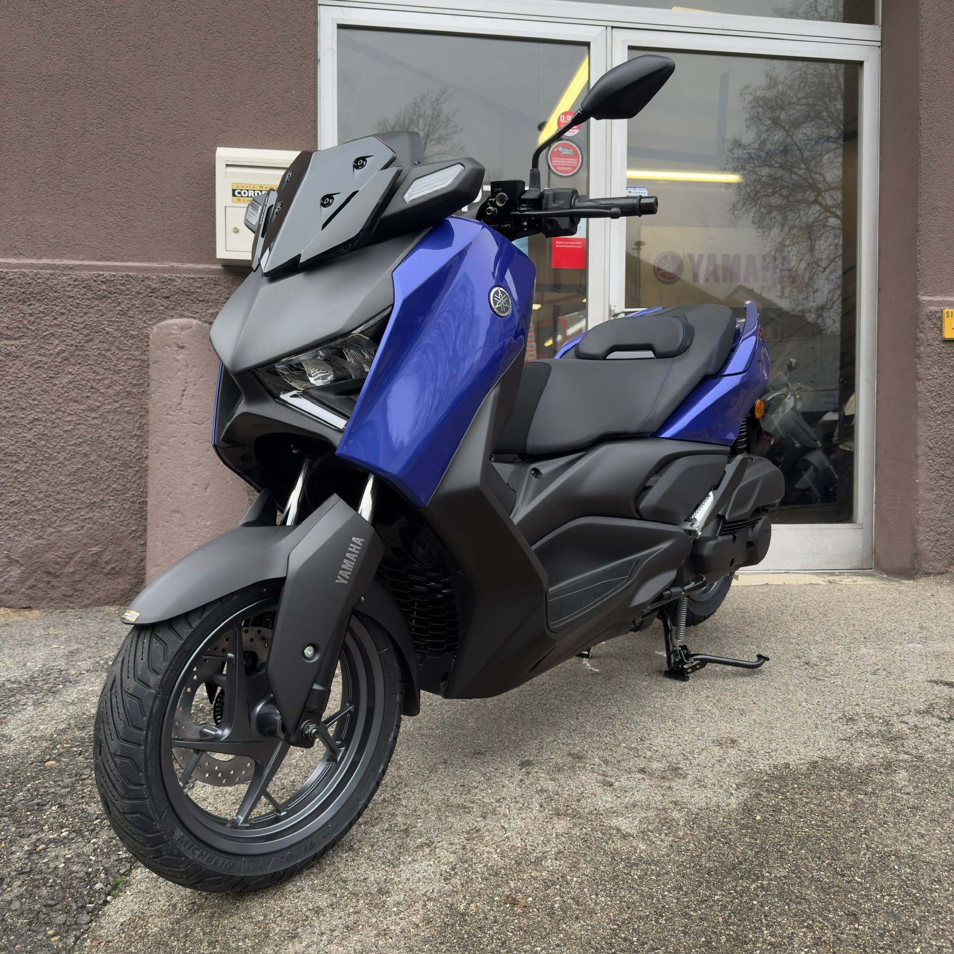 YAMAHA X-Max YP 125-showroom-element-2